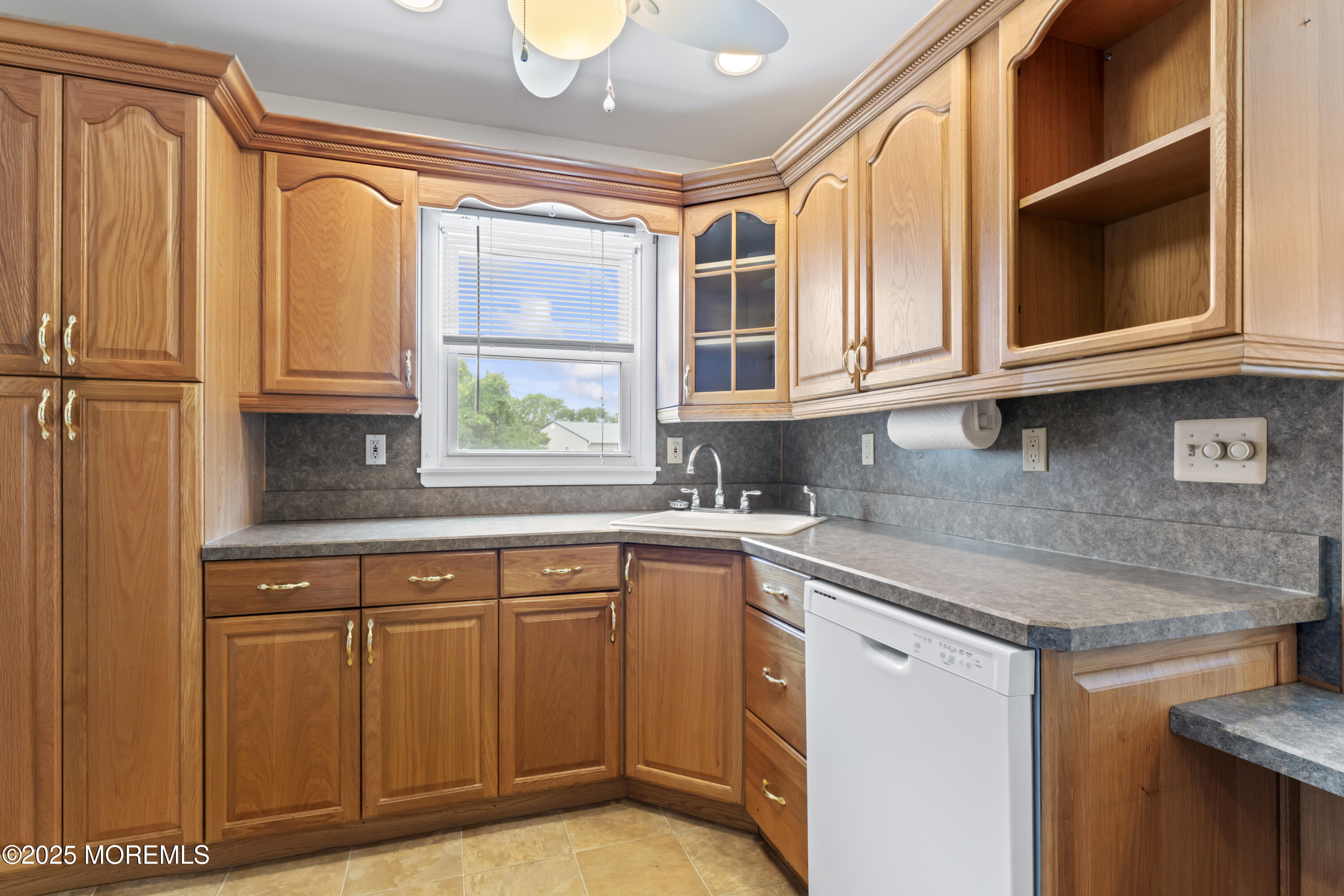 3 Shaw Court, Toms River, New Jersey image 15