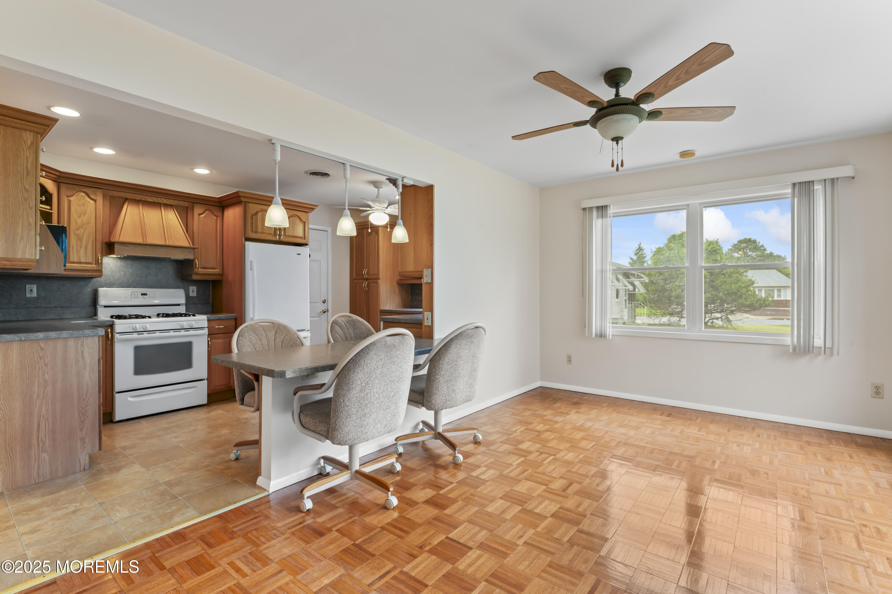 3 Shaw Court, Toms River, New Jersey image 13