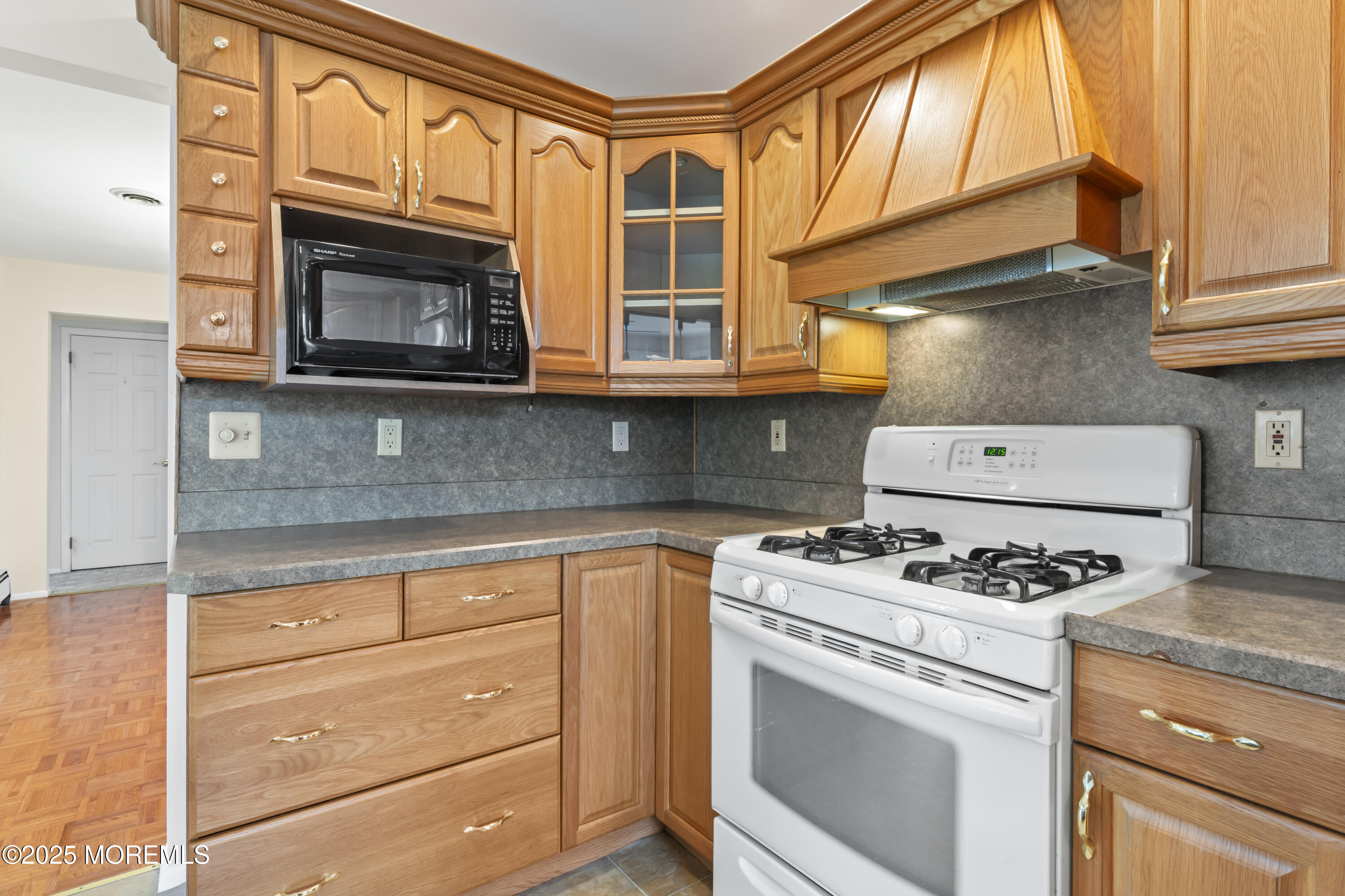 3 Shaw Court, Toms River, New Jersey image 6