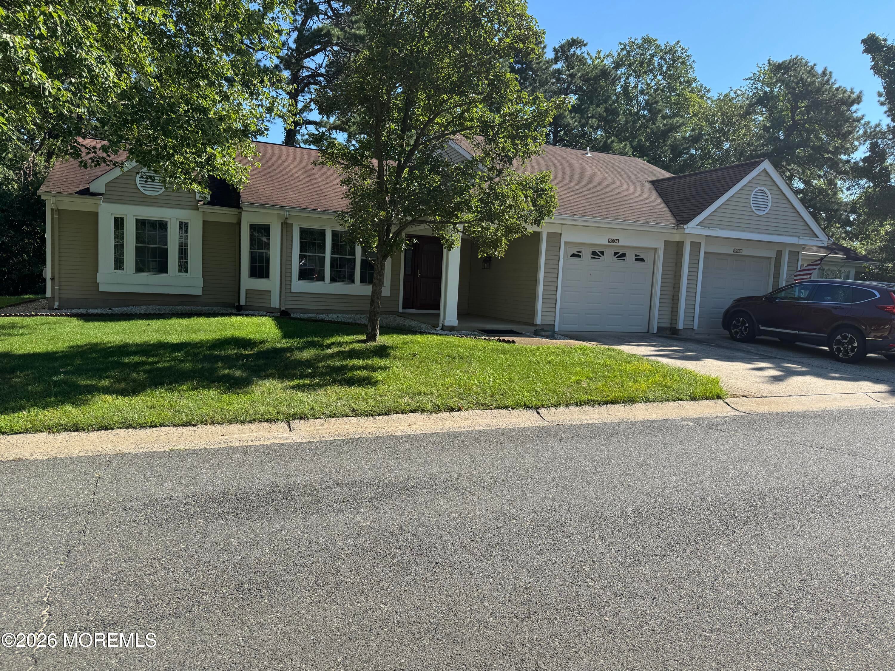 990A Buckingham Drive