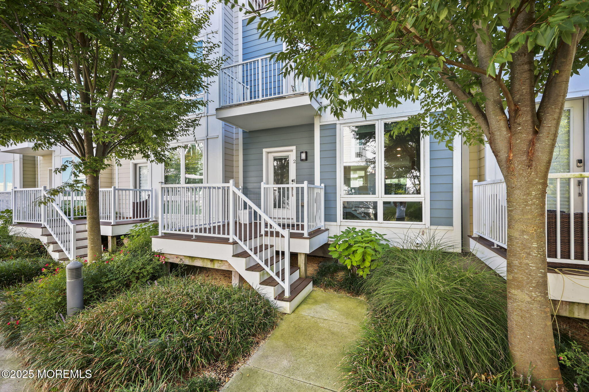 803 Kingsley Street 2