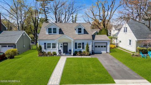 Photo of 11 Borden Street, Shrewsbury Boro, NJ 07702 (MLS # 22610085)