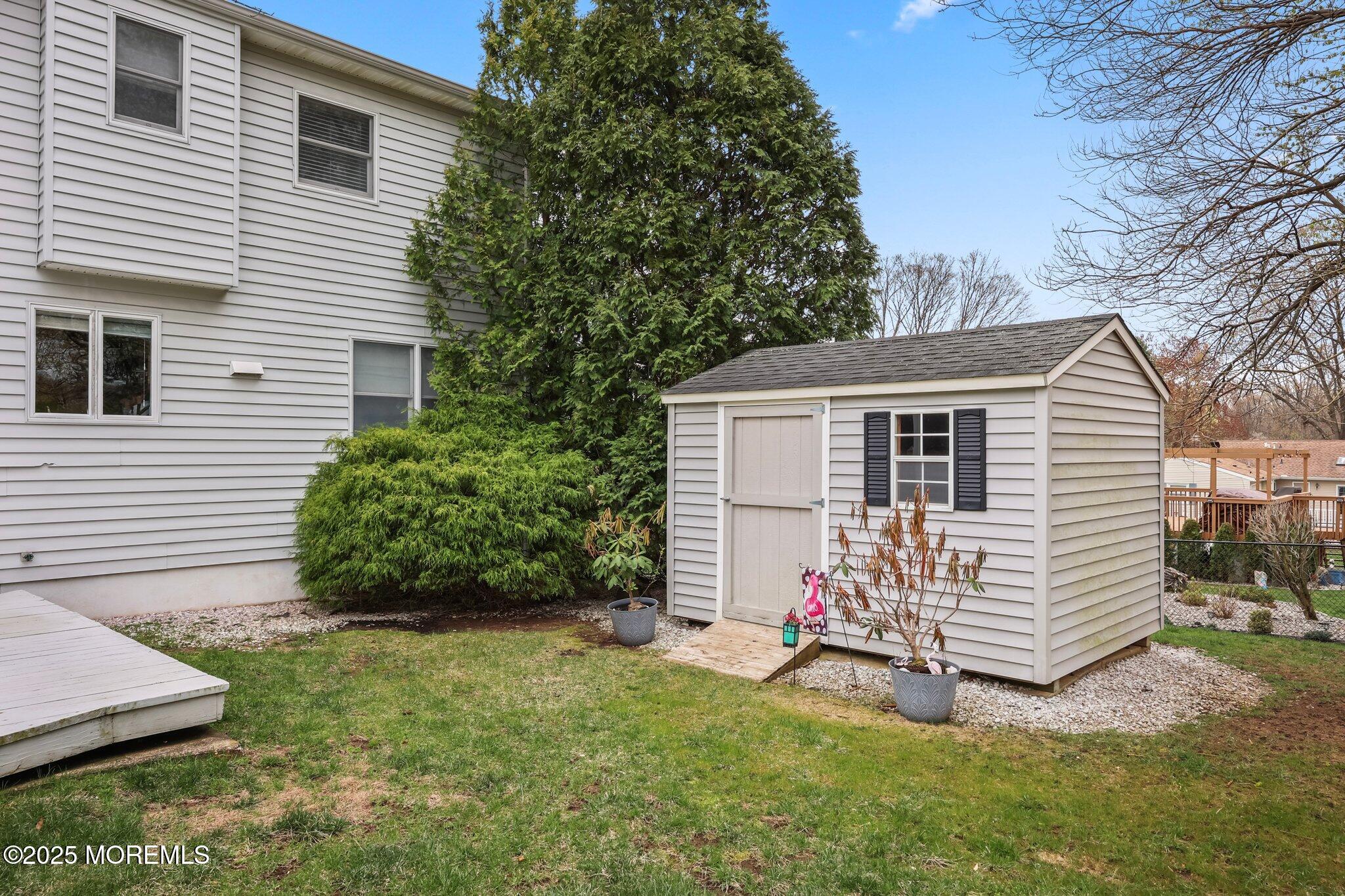 47 Landsdowne Road, East Brunswick, New Jersey image 28