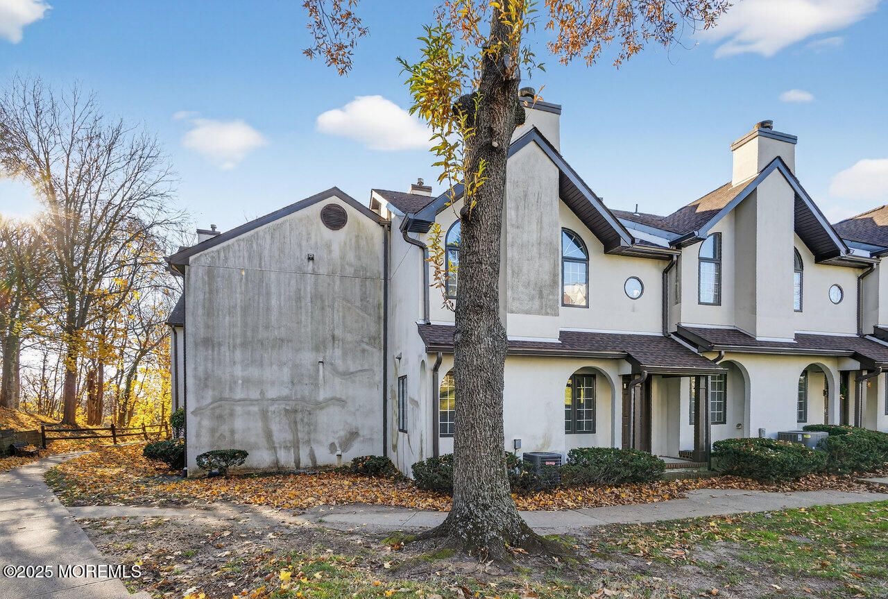 61 Tower Hill Drive 708