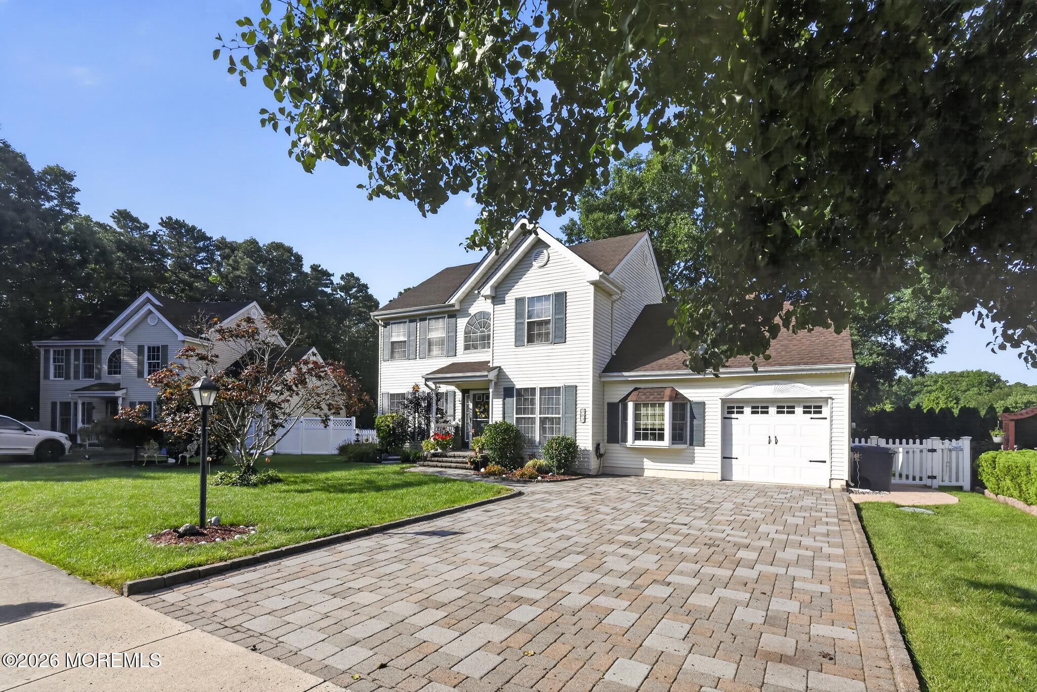 105 Hollow Oak Lane