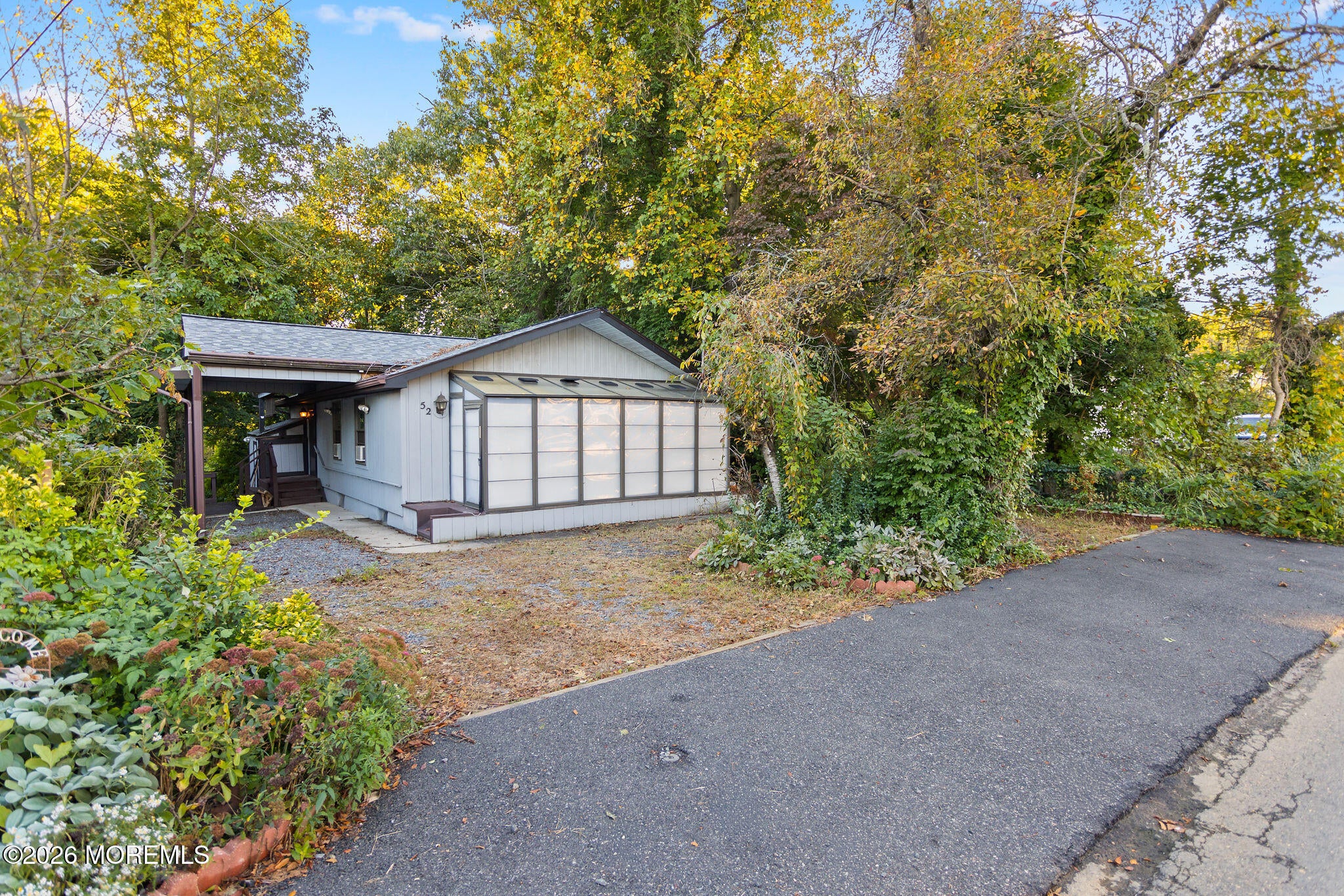 52 Ravine Drive
