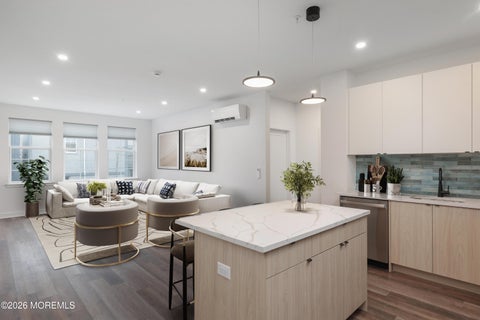 Apartment For Rent - 6 W End Court #310<br/> Monmouth County, Long Branch, NJ 07740