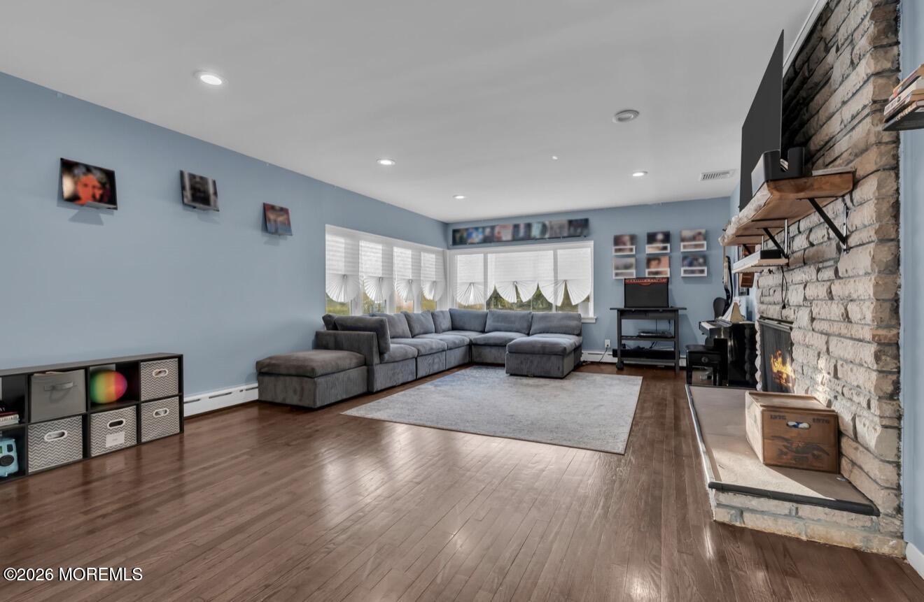 210 Springlawn Avenue