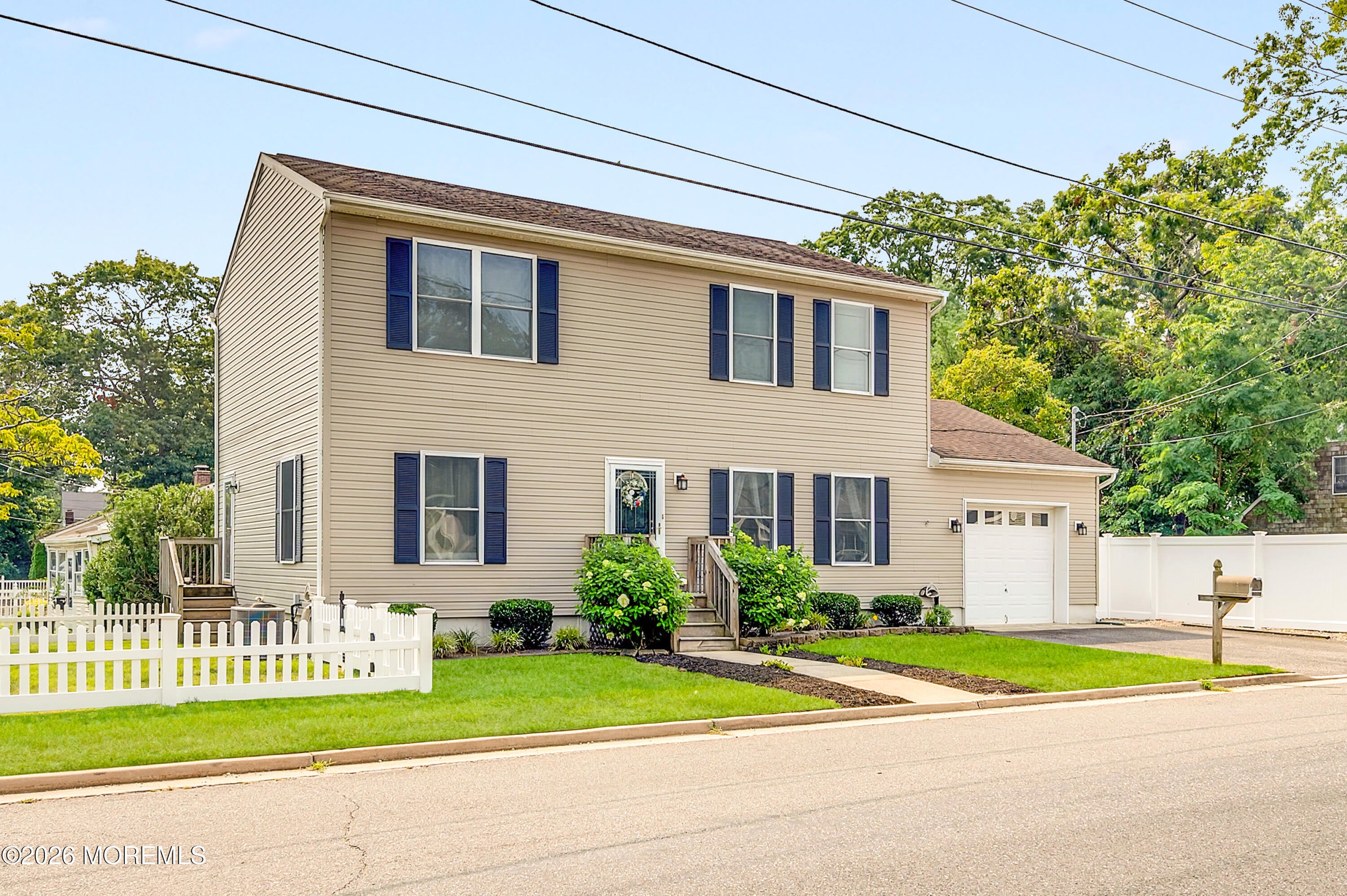 500 Hardenberg Avenue
