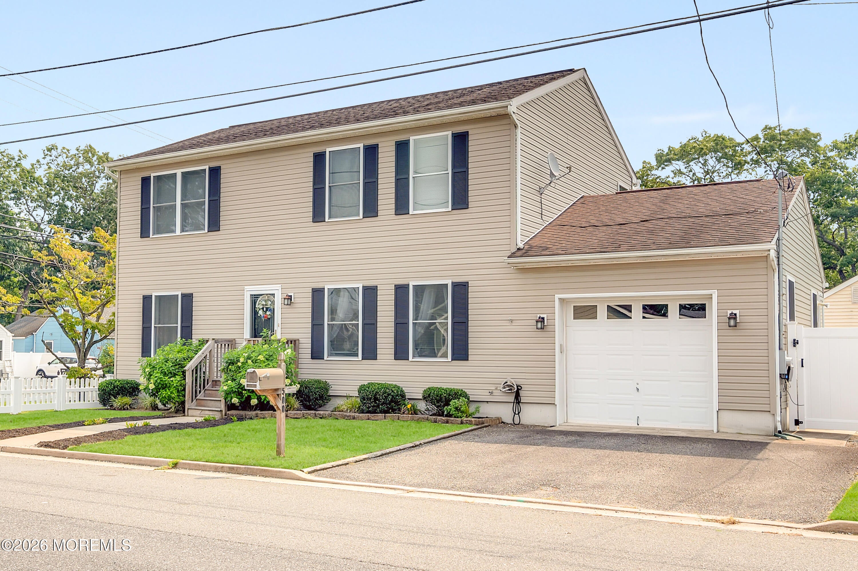 500 Hardenberg Avenue