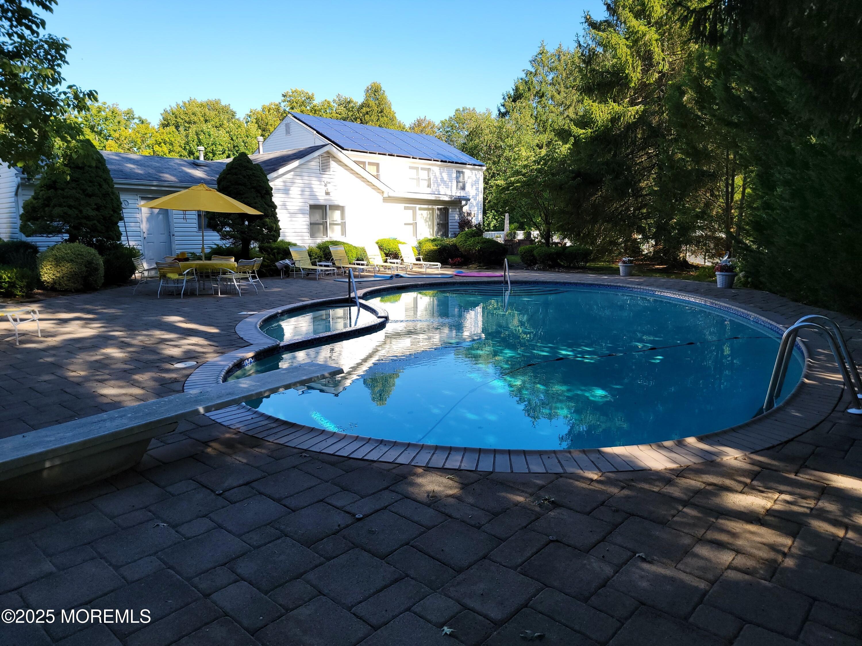 7 Colonial Court, Manalapan, New Jersey image 33