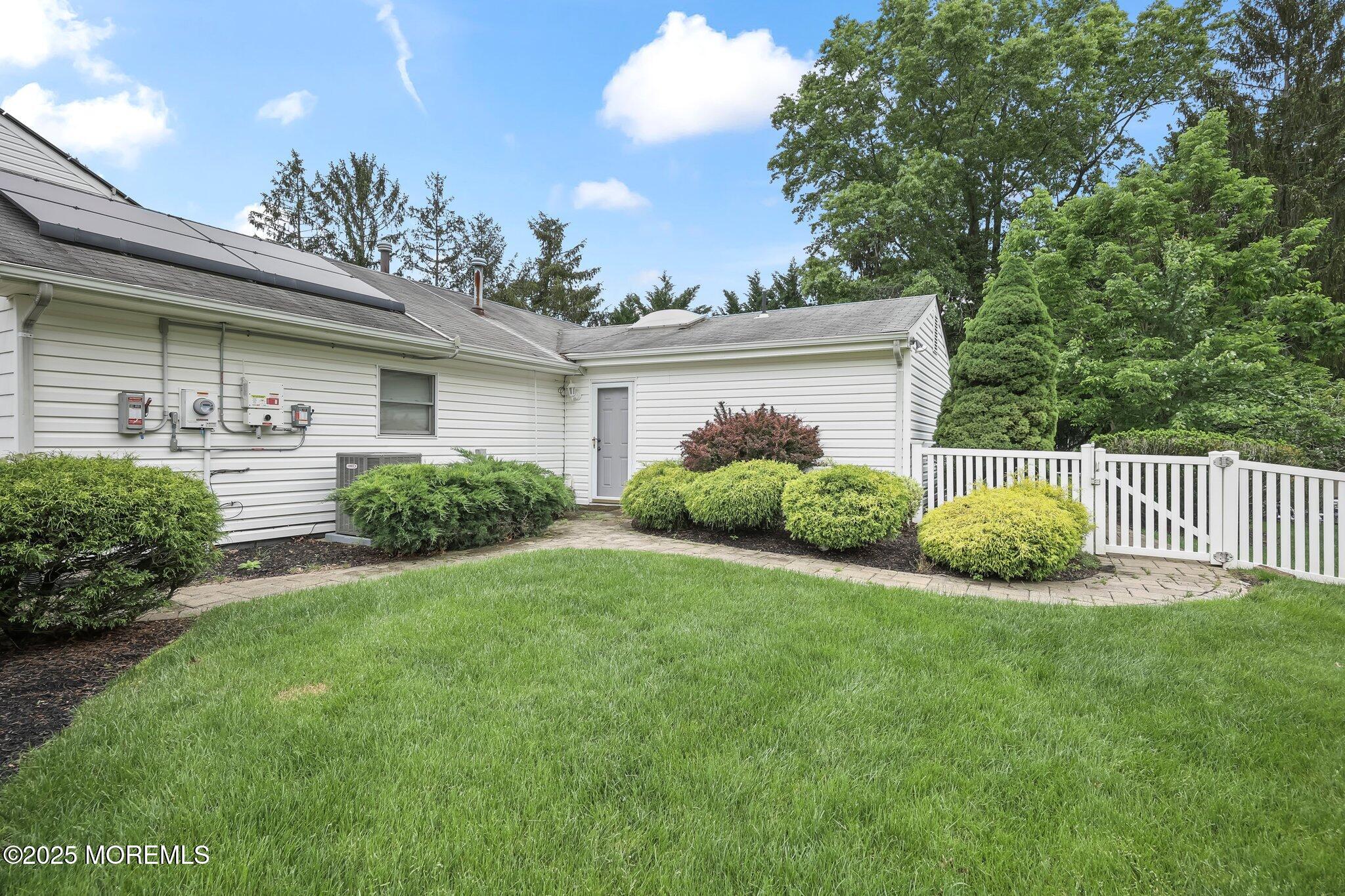 7 Colonial Court, Manalapan, New Jersey image 32