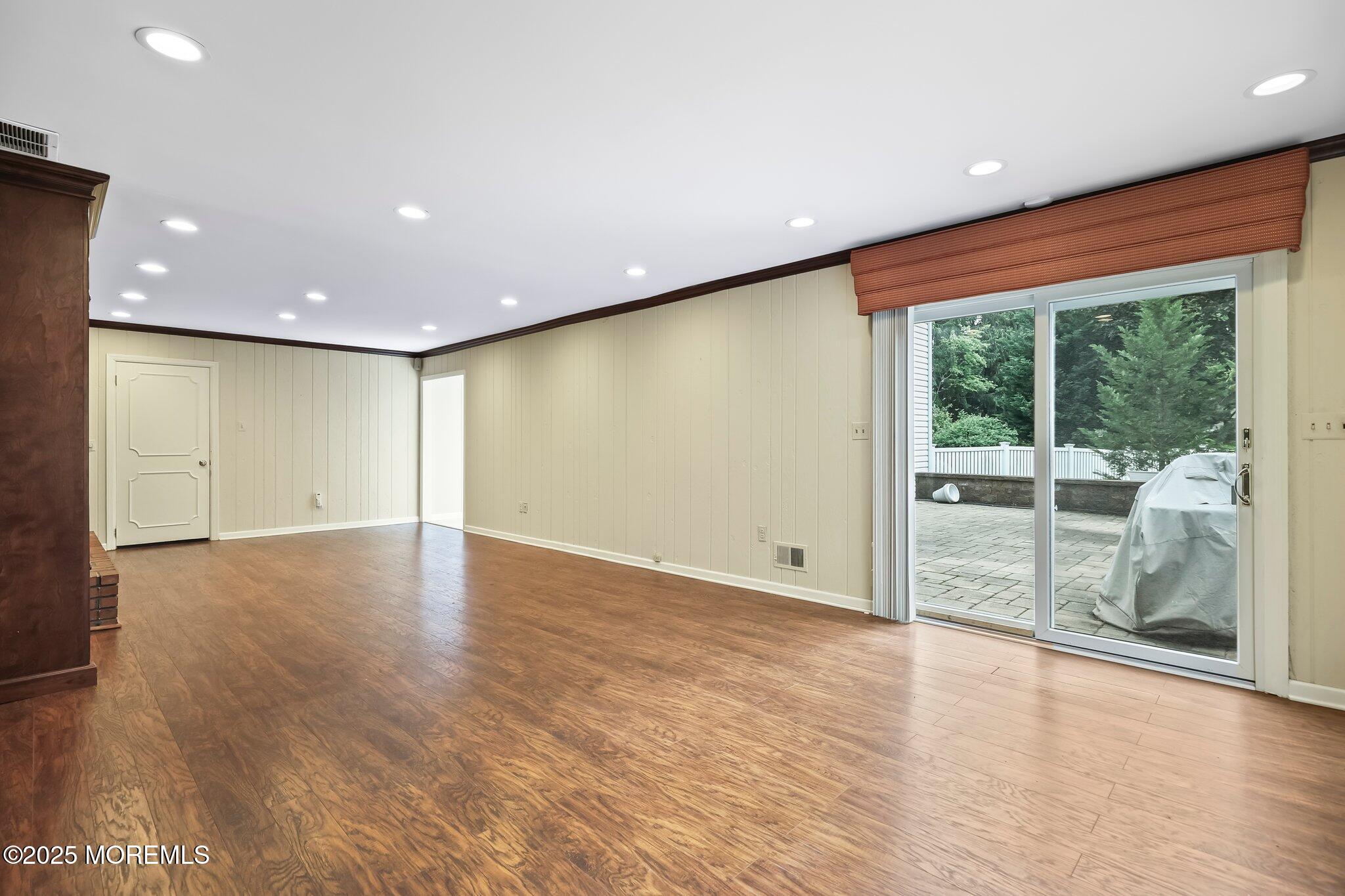 7 Colonial Court, Manalapan, New Jersey image 17