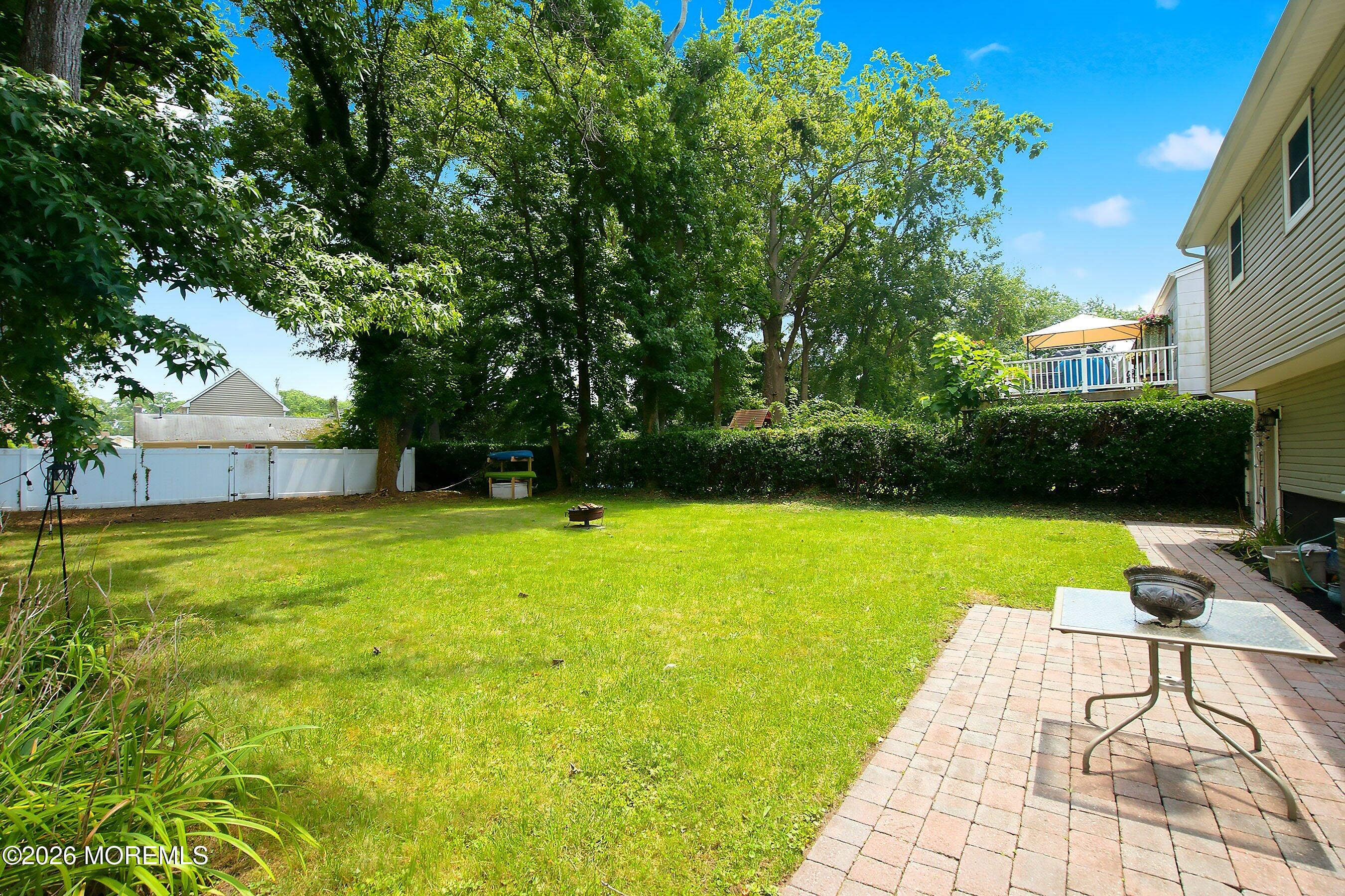 1608 Oakwood Road