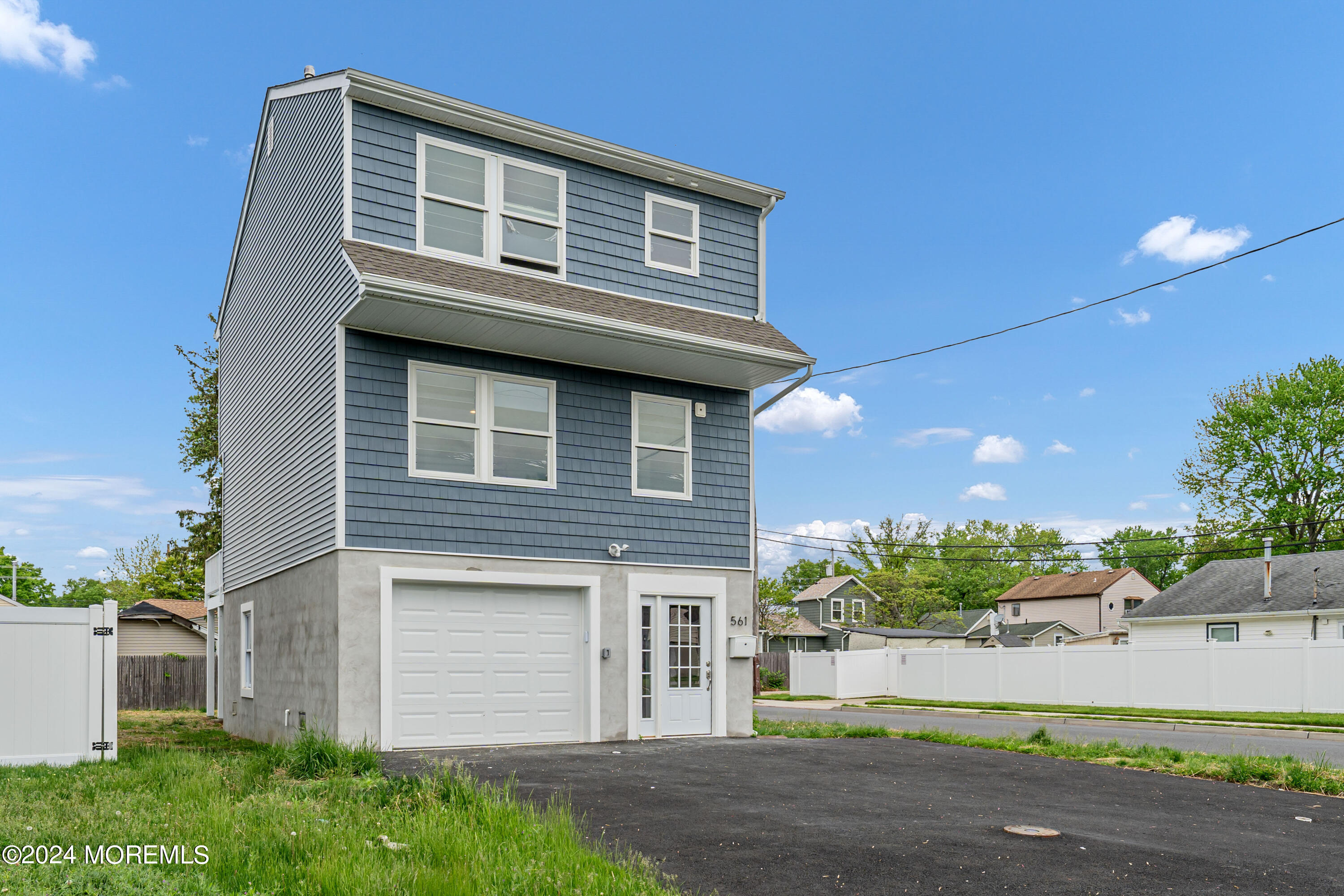 561 Sydney Avenue, Union Beach, New Jersey image 3