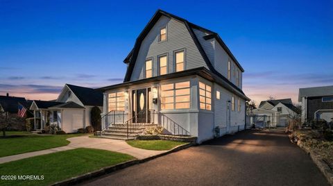 Photo of 811 Rue Avenue, Point Pleasant, NJ 08742 (MLS # 22601714)