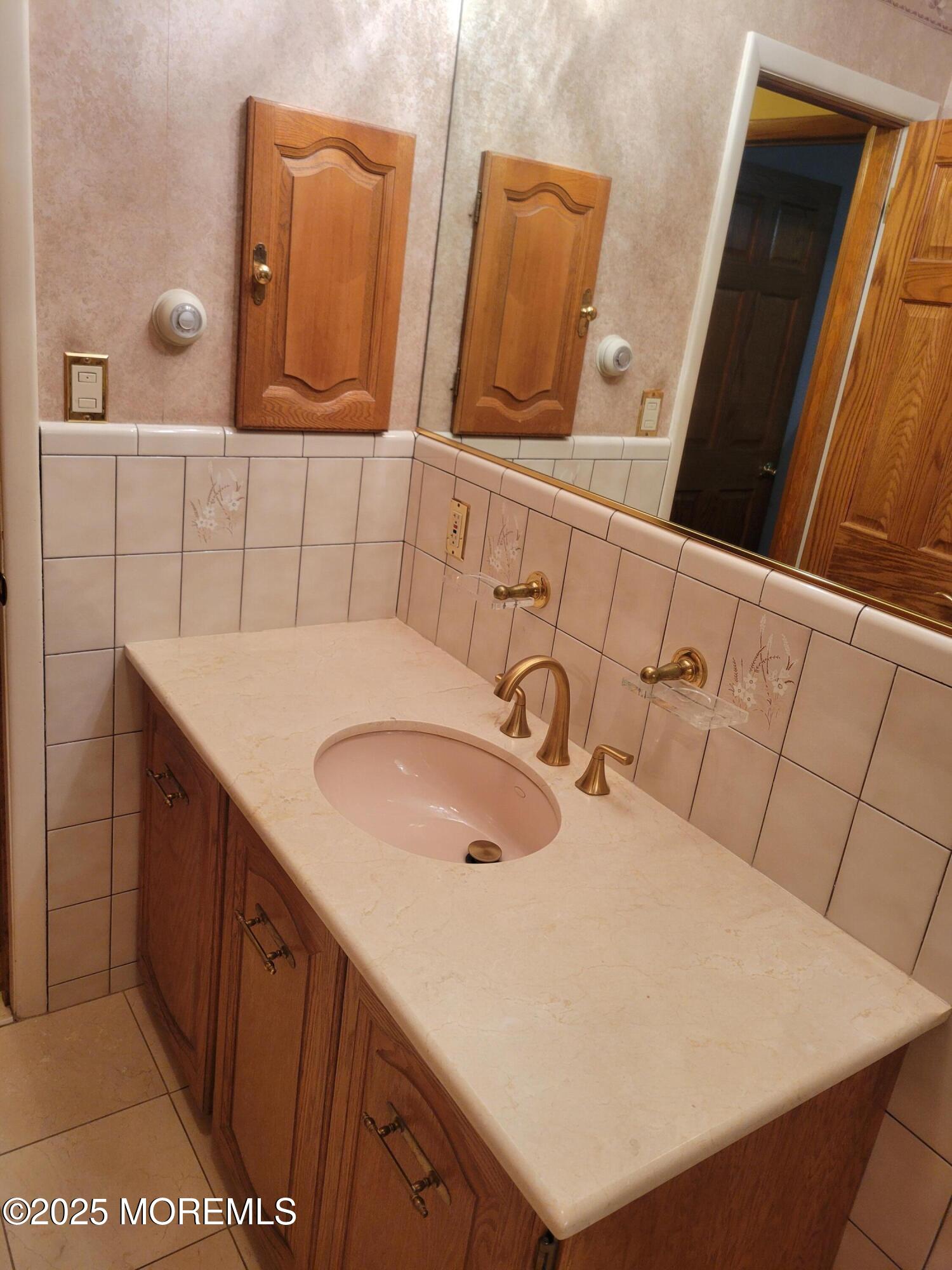 66 Westover Avenue, West Caldwell, New Jersey image 16