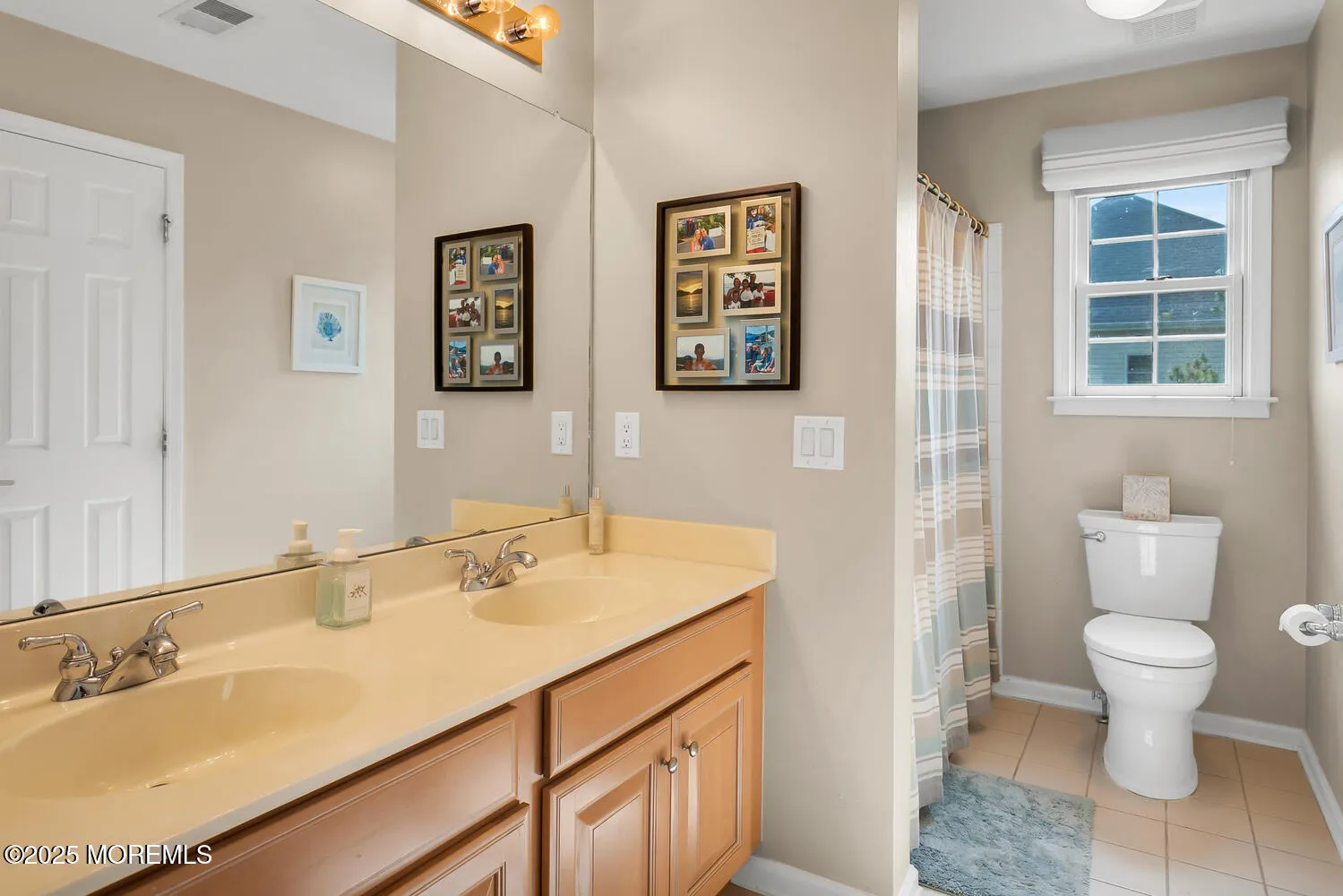 Freehold, New Jersey 07728, United States, 4 Bedrooms Bedrooms, ,3 BathroomsBathrooms,Residential,Active,160853