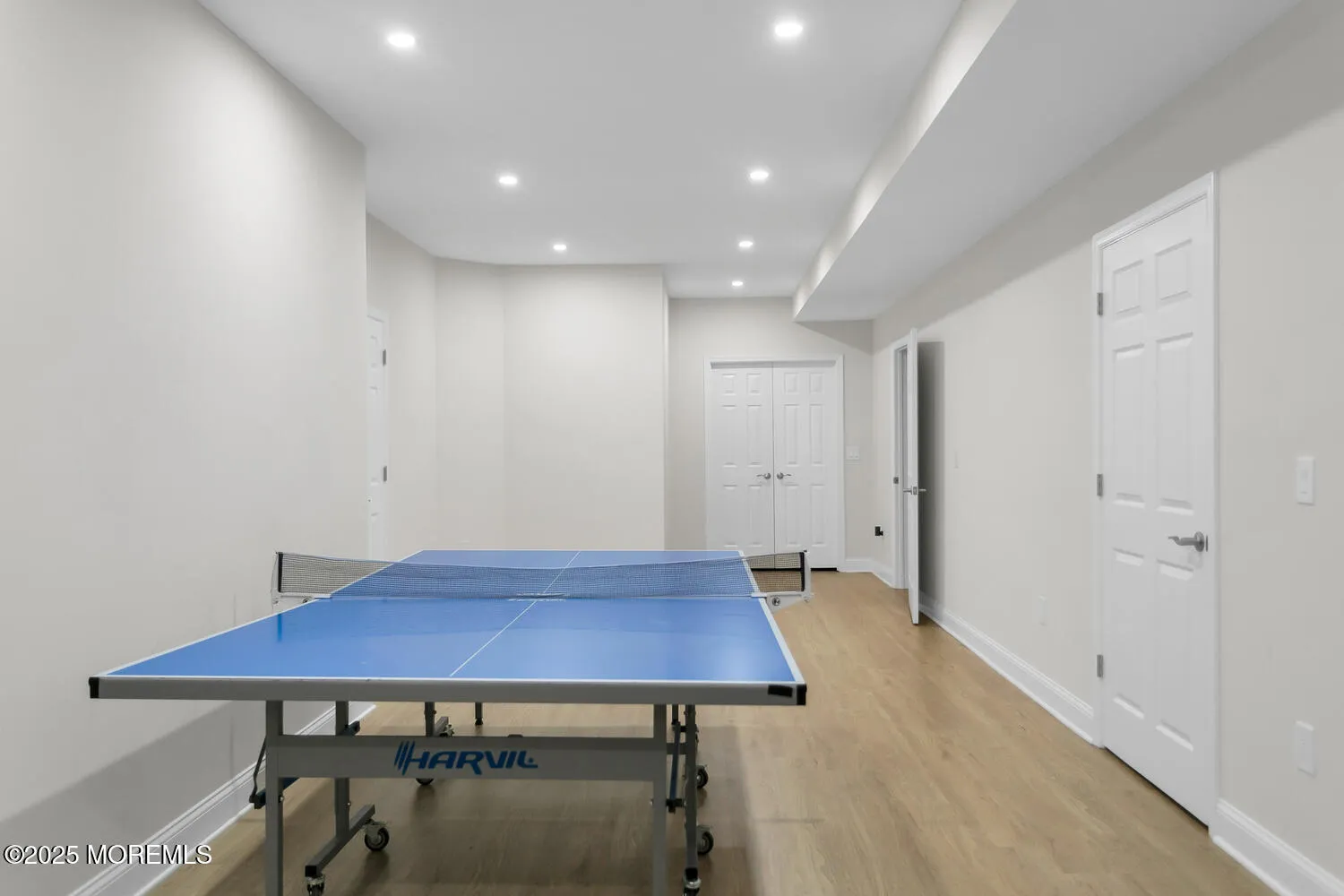 Freehold, New Jersey 07728, United States, 4 Bedrooms Bedrooms, ,3 BathroomsBathrooms,Residential,Active,160853