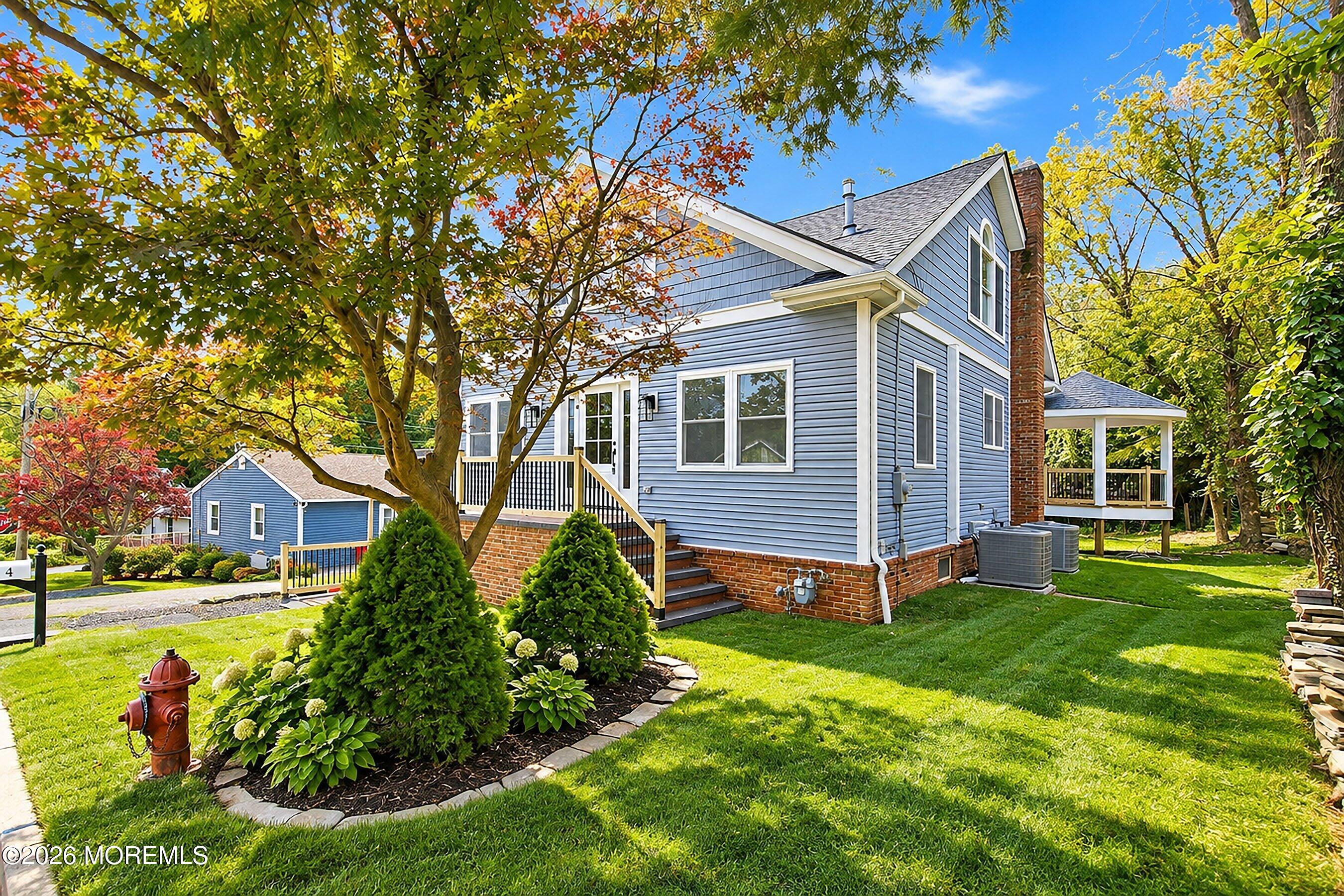 4 Oneida Avenue