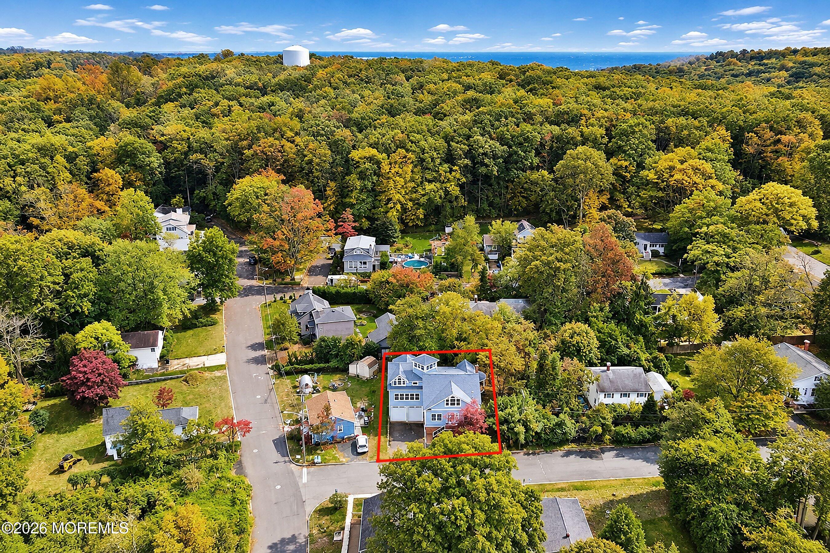 4 Oneida Avenue