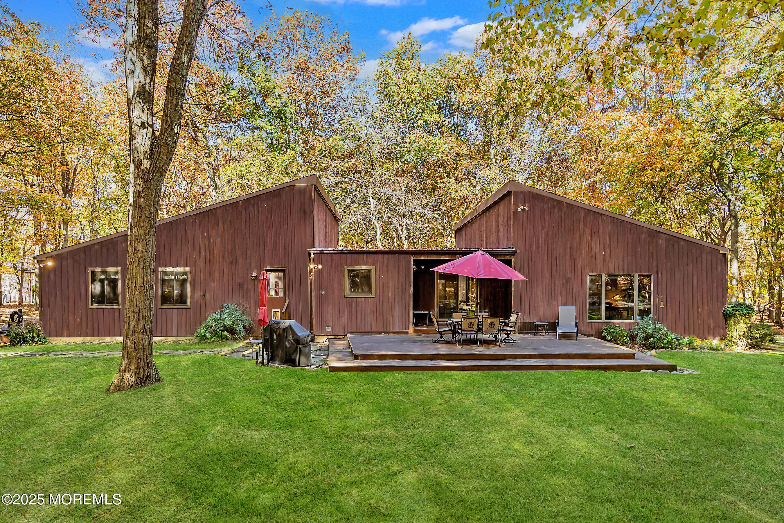 Millstone, New Jersey 08510, United States, 3 Bedrooms Bedrooms, ,2 BathroomsBathrooms,Residential,Active,92639