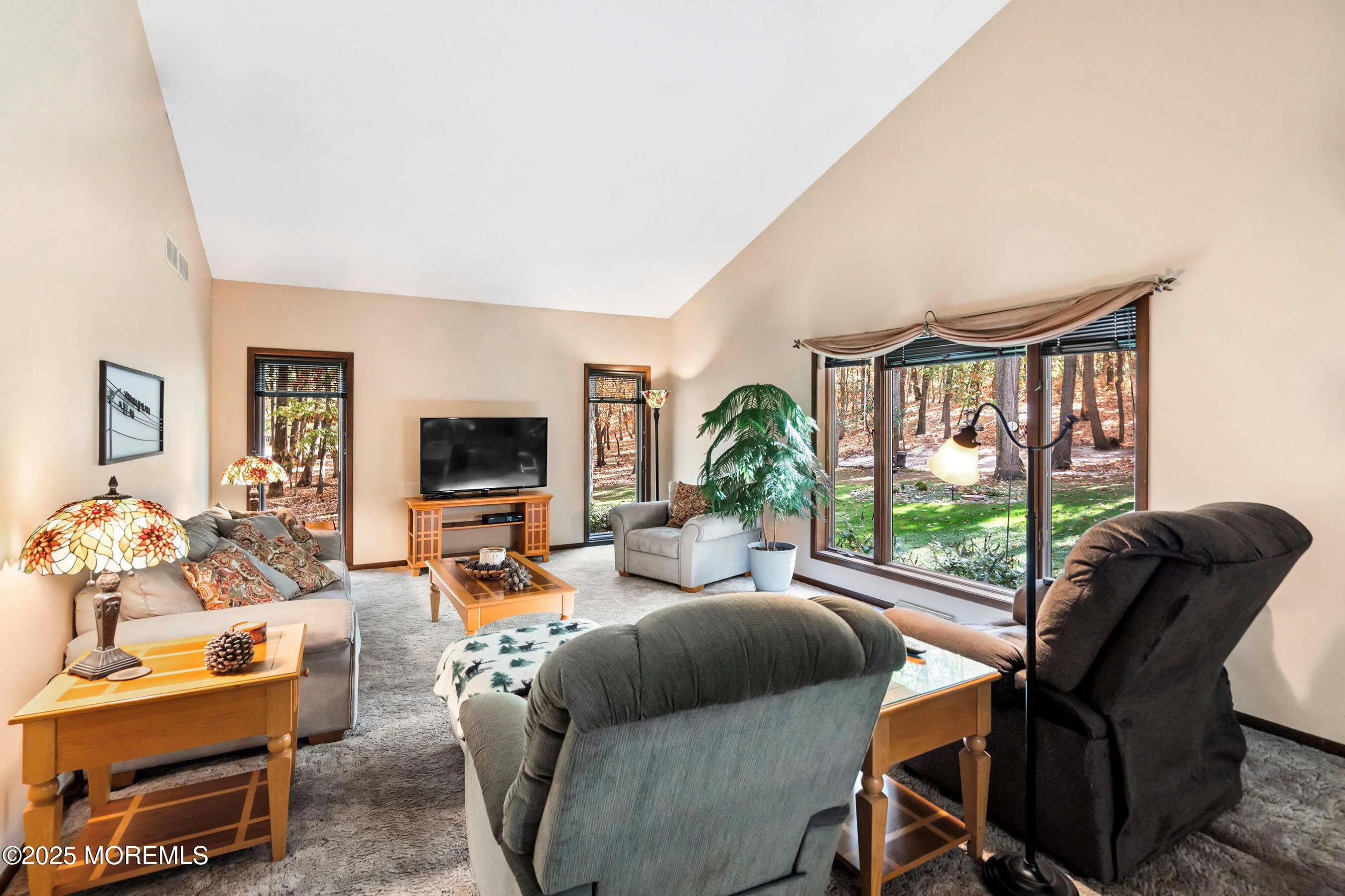 Millstone, New Jersey 08510, United States, 3 Bedrooms Bedrooms, ,2 BathroomsBathrooms,Residential,Active,92639