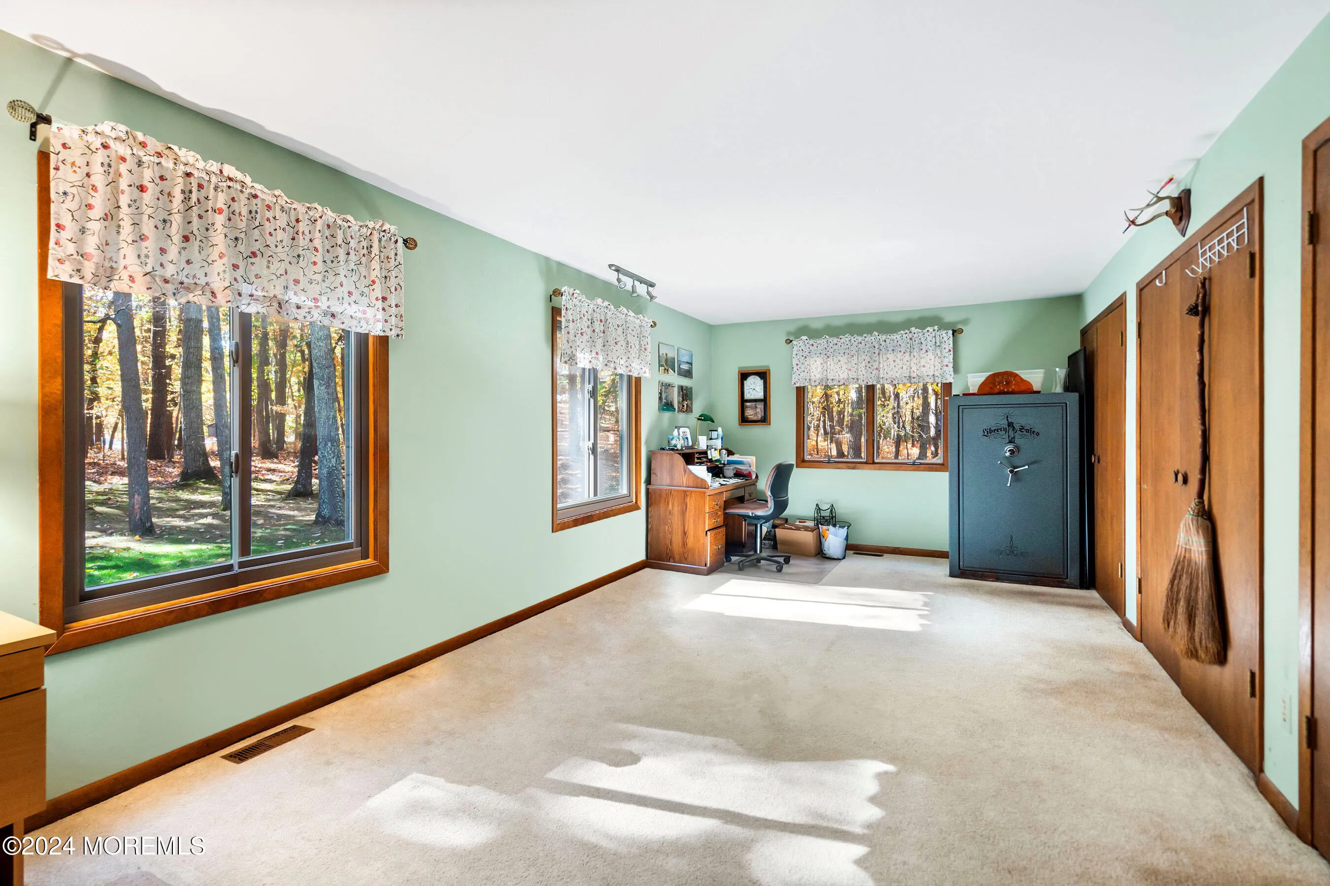 Millstone, New Jersey 08510, United States, 3 Bedrooms Bedrooms, ,2 BathroomsBathrooms,Residential,Active,92639