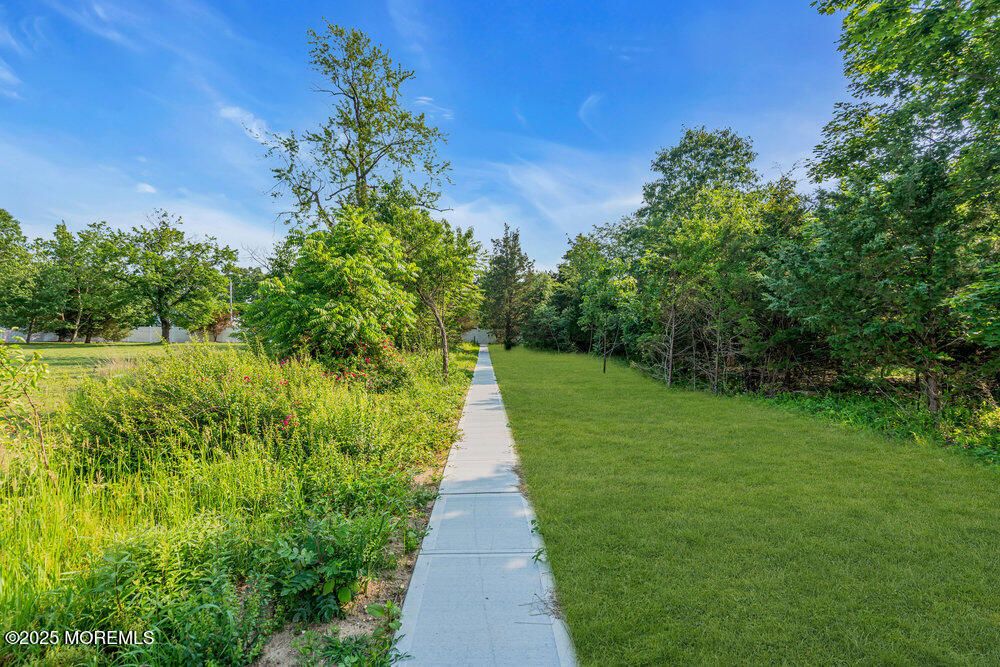 Jackson, New Jersey, 08527, United States, 6 Bedrooms Bedrooms, ,4 BathroomsBathrooms,Residential,Active,2041731
