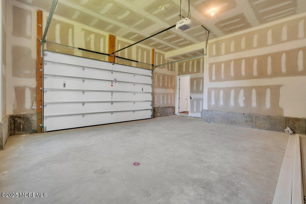 Jackson, New Jersey, 08527, United States, 6 Bedrooms Bedrooms, ,4 BathroomsBathrooms,Residential,Active,2041731
