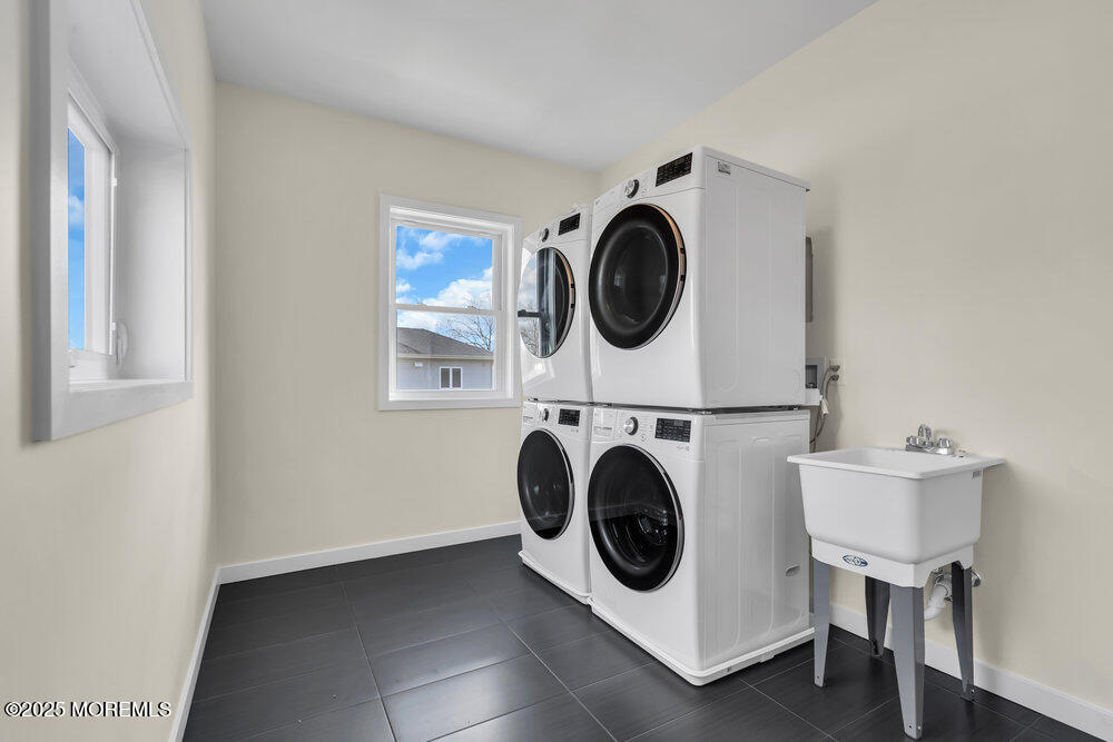 Jackson, New Jersey, 08527, United States, 6 Bedrooms Bedrooms, ,4 BathroomsBathrooms,Residential,Active,2041731