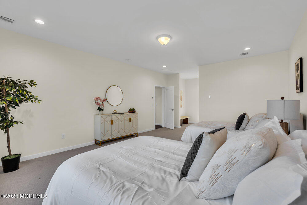 Jackson, New Jersey, 08527, United States, 6 Bedrooms Bedrooms, ,4 BathroomsBathrooms,Residential,Active,2041731