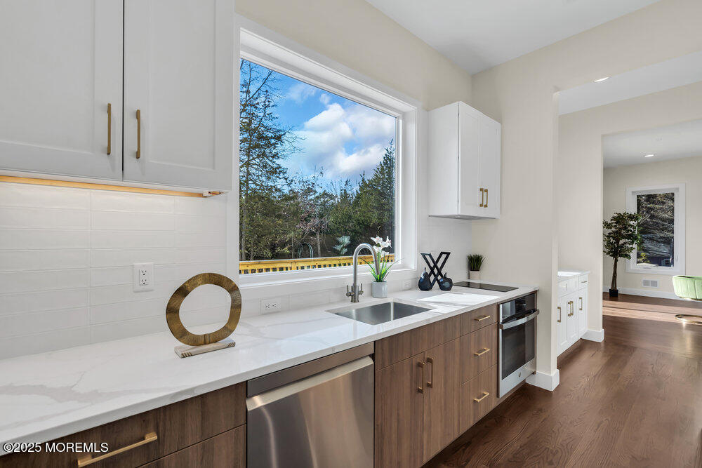 Jackson, New Jersey, 08527, United States, 6 Bedrooms Bedrooms, ,4 BathroomsBathrooms,Residential,Active,2041731