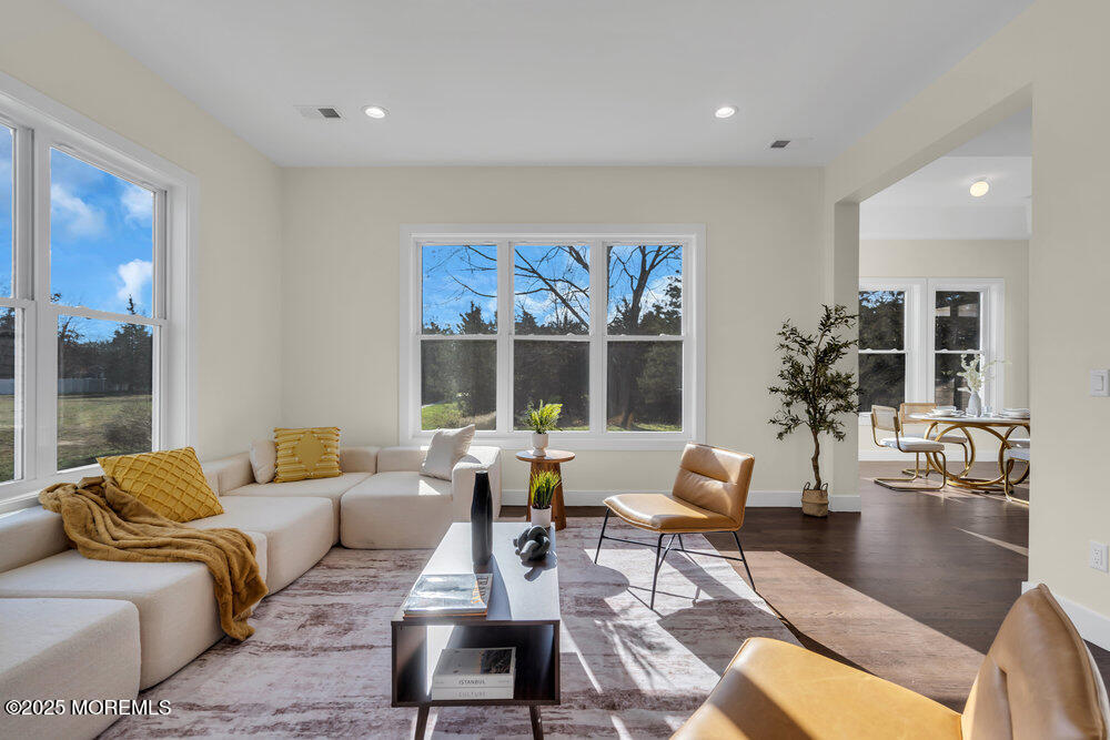 Jackson, New Jersey, 08527, United States, 6 Bedrooms Bedrooms, ,4 BathroomsBathrooms,Residential,Active,2041731