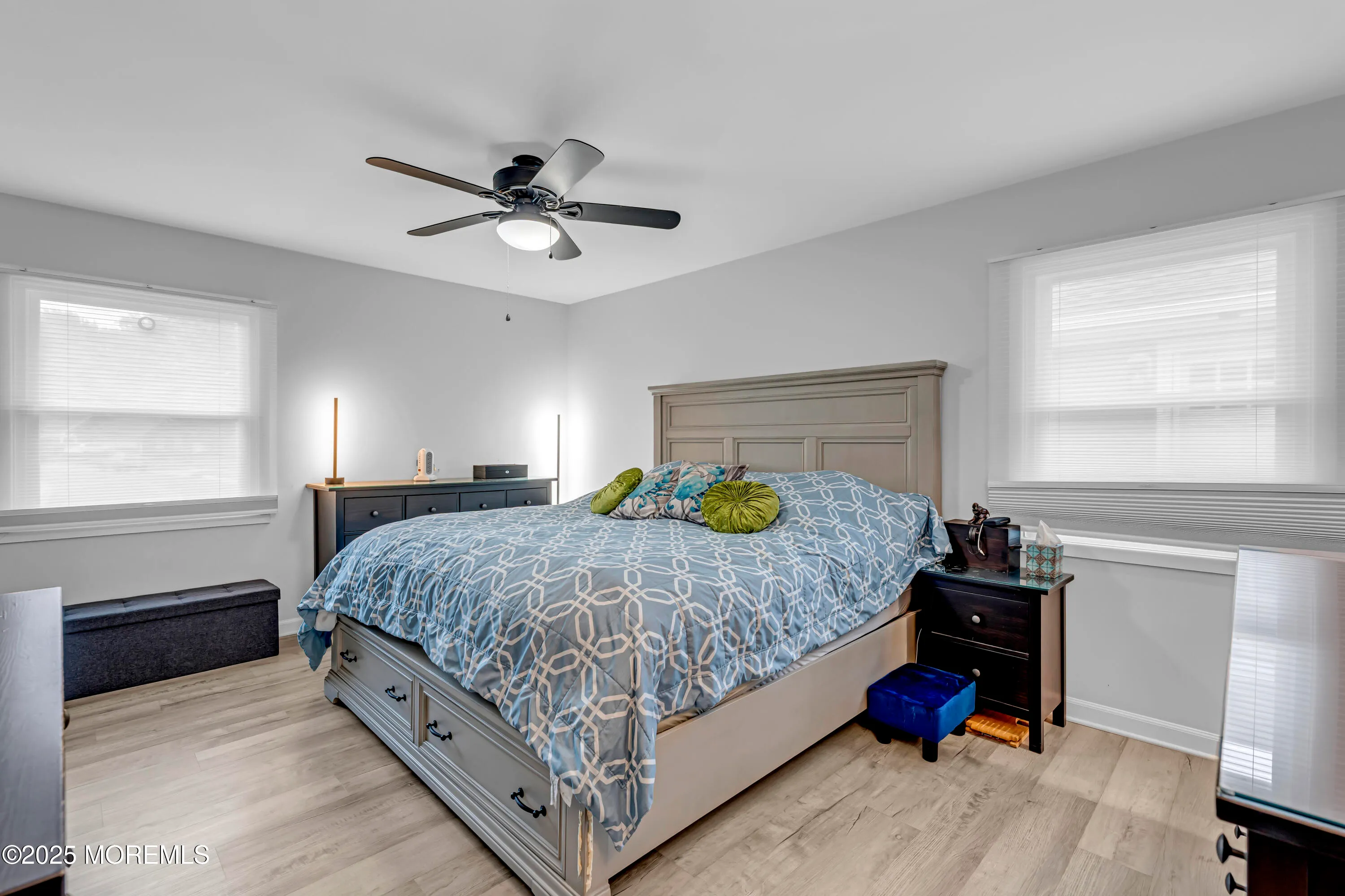 Aberdeen, New Jersey 07747, United States, 3 Bedrooms Bedrooms, ,2 BathroomsBathrooms,Residential,Pending,148229