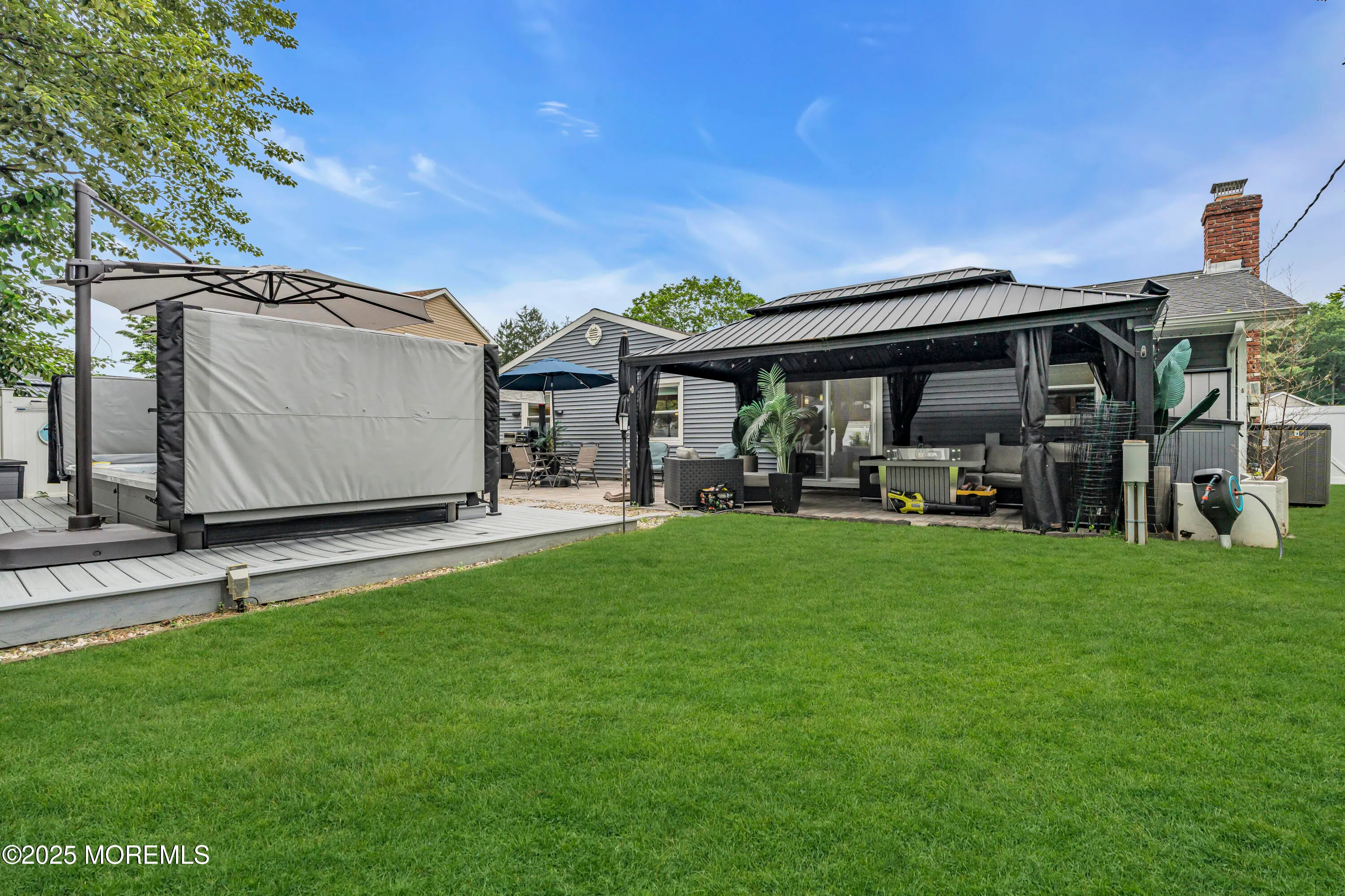 Aberdeen, New Jersey 07747, United States, 3 Bedrooms Bedrooms, ,2 BathroomsBathrooms,Residential,Pending,148229