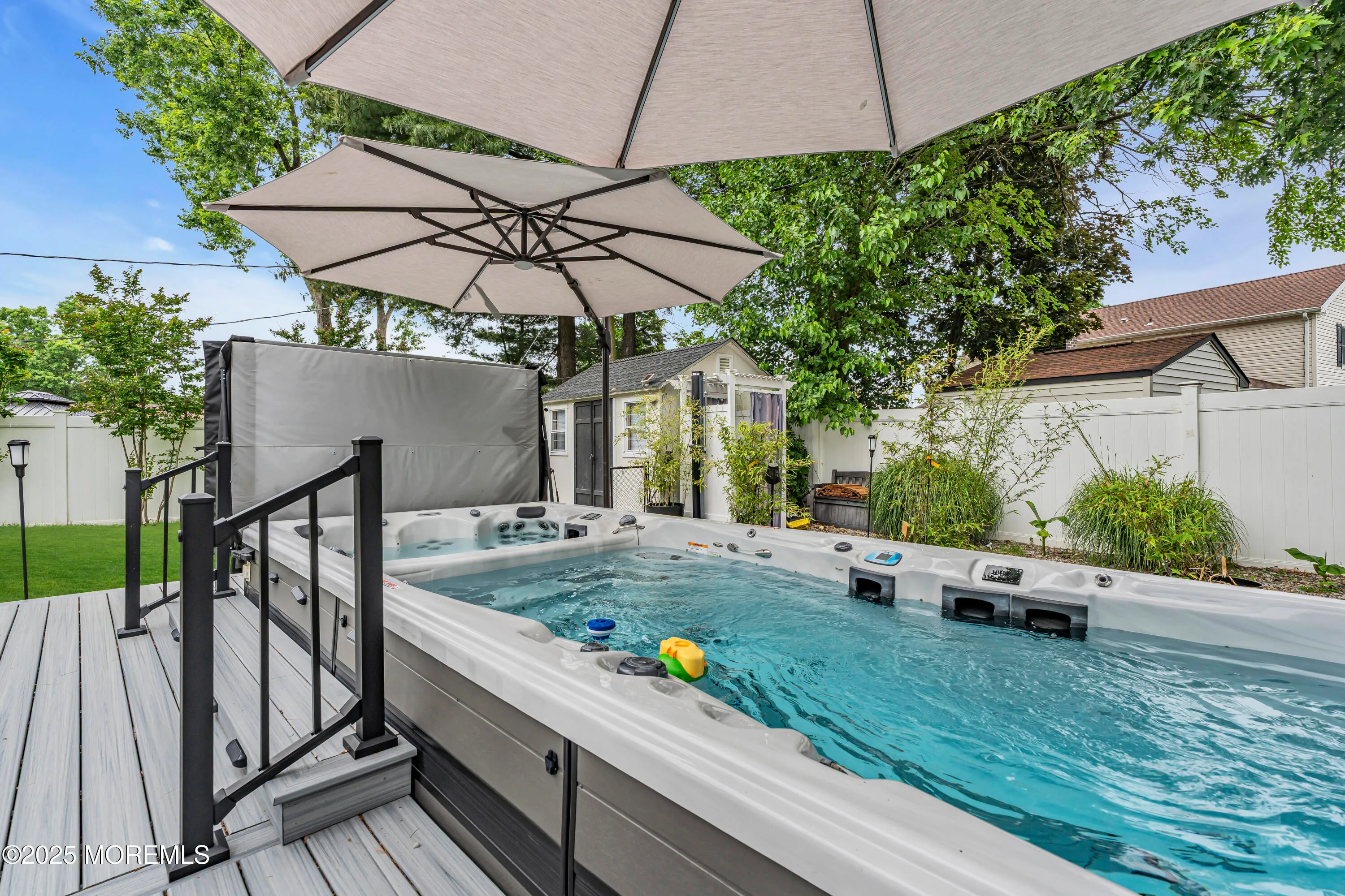 Aberdeen, New Jersey 07747, United States, 3 Bedrooms Bedrooms, ,2 BathroomsBathrooms,Residential,Pending,148229