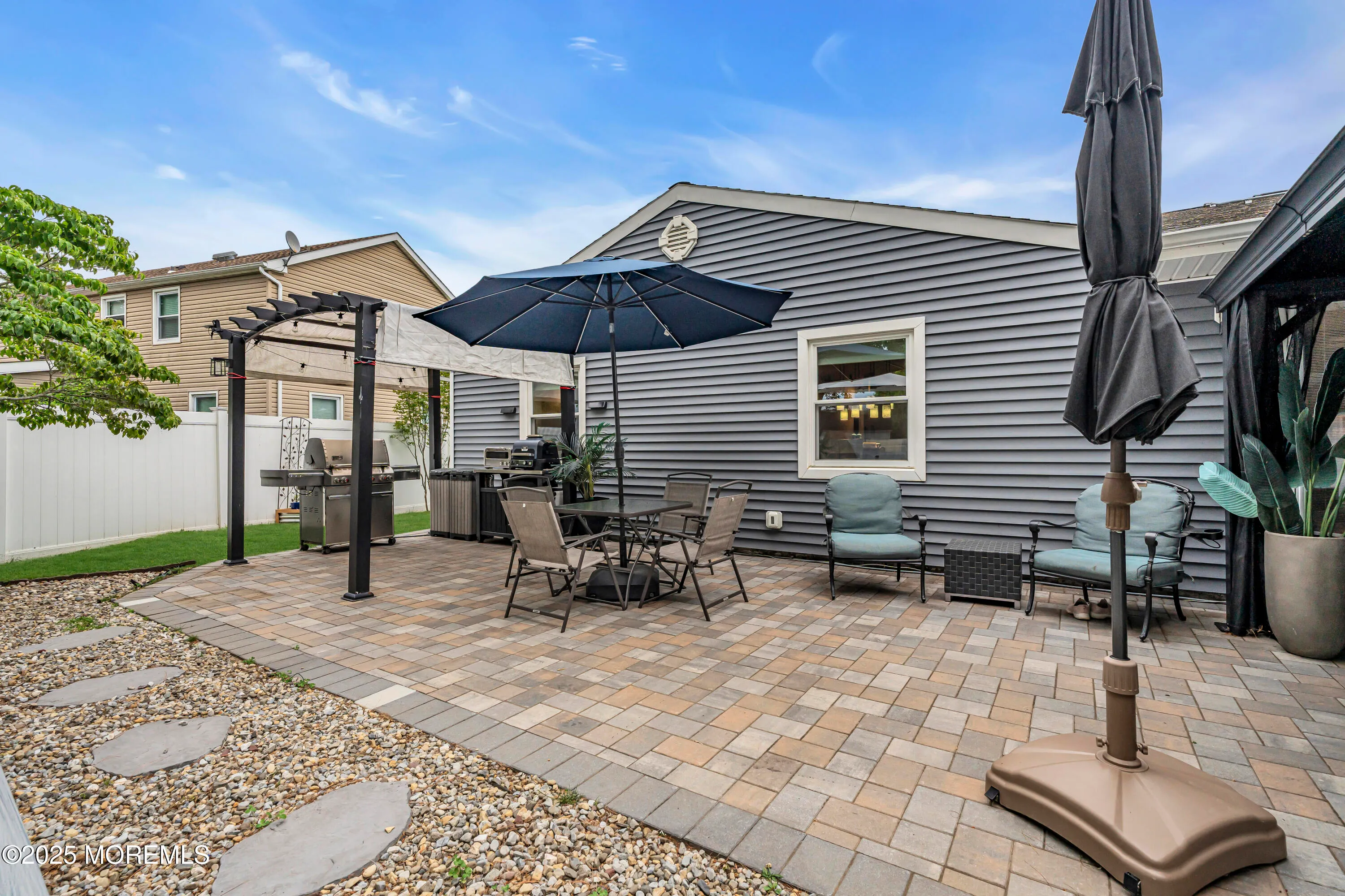 Aberdeen, New Jersey 07747, United States, 3 Bedrooms Bedrooms, ,2 BathroomsBathrooms,Residential,Pending,148229