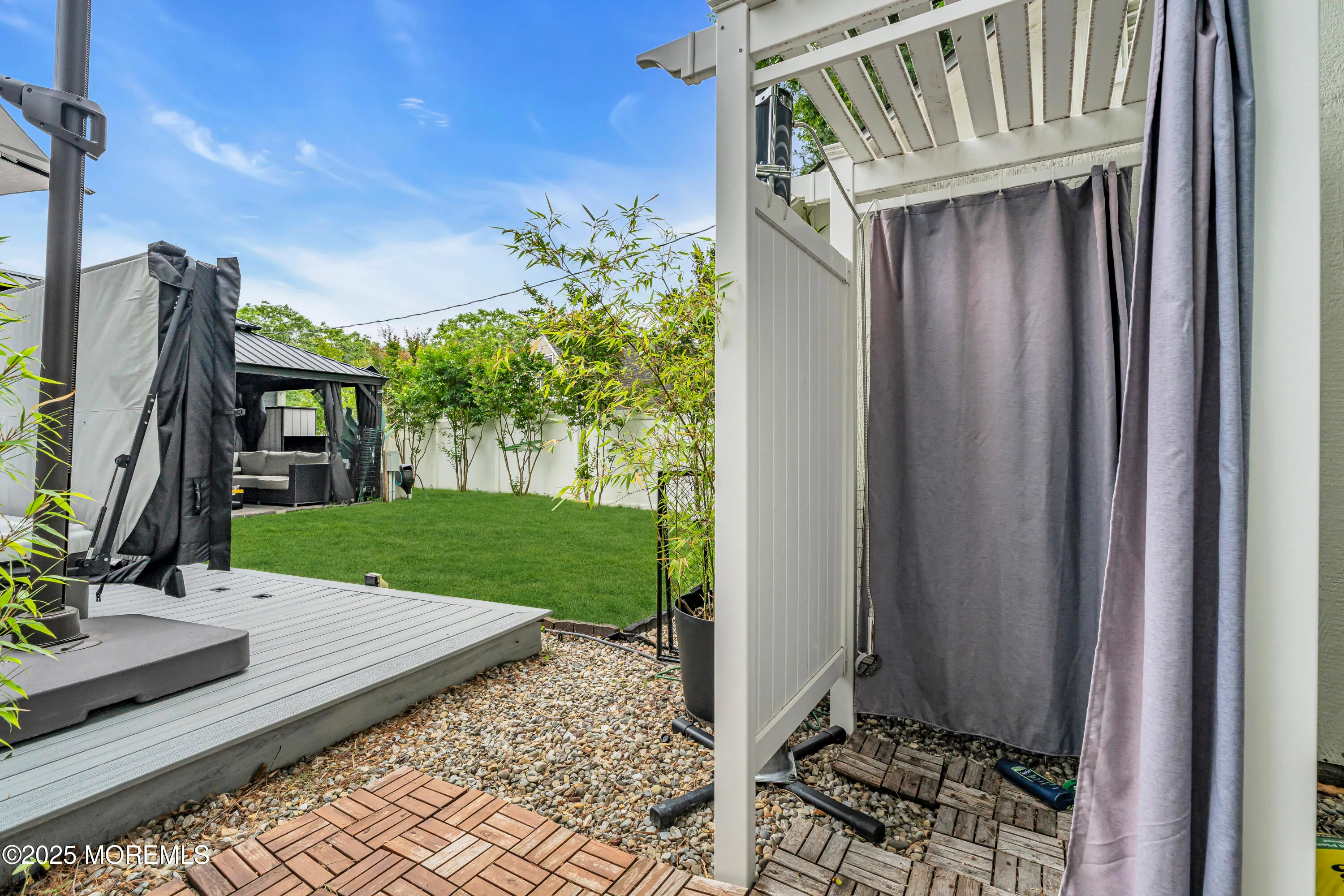 Aberdeen, New Jersey 07747, United States, 3 Bedrooms Bedrooms, ,2 BathroomsBathrooms,Residential,Pending,148229