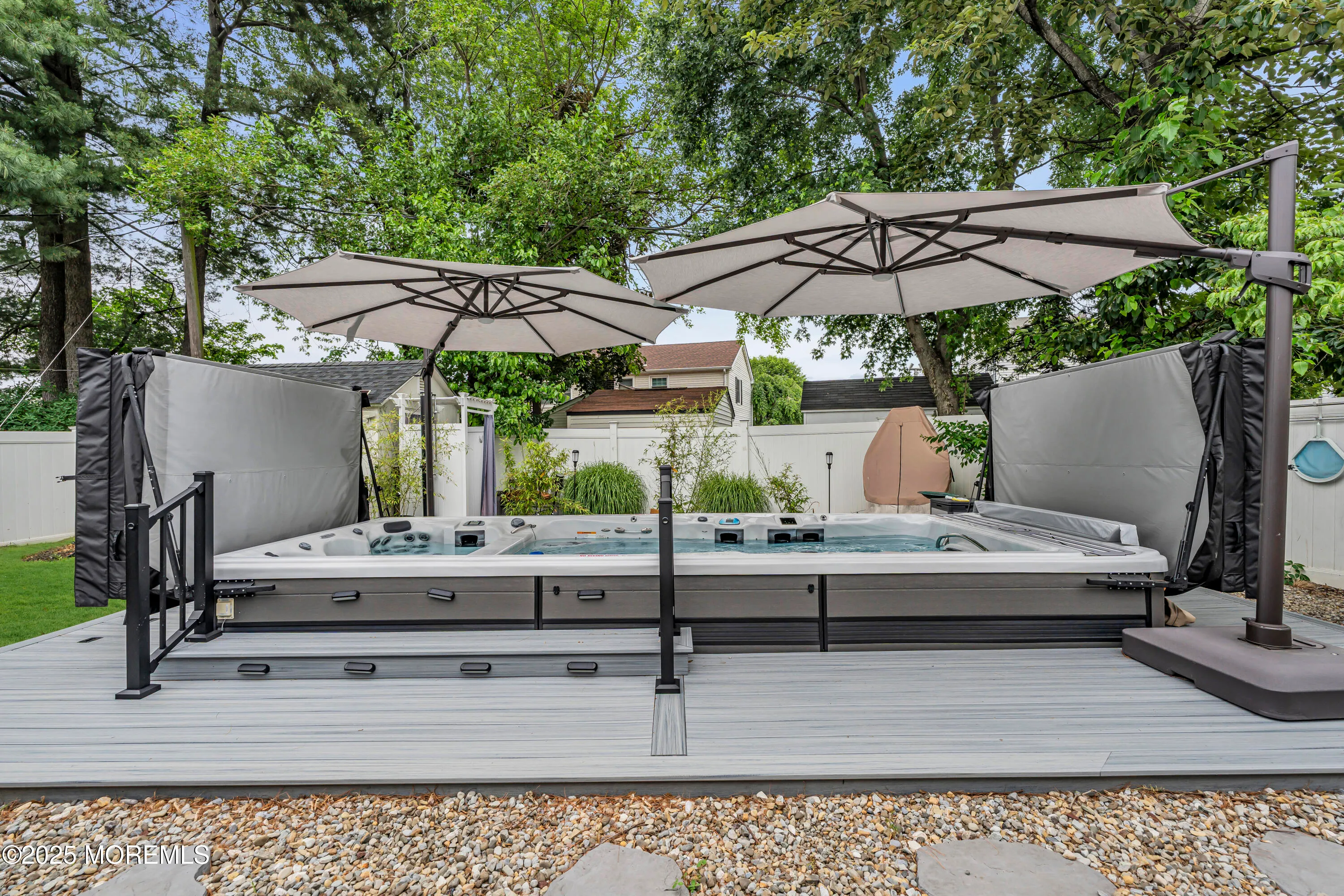 Aberdeen, New Jersey 07747, United States, 3 Bedrooms Bedrooms, ,2 BathroomsBathrooms,Residential,Pending,148229