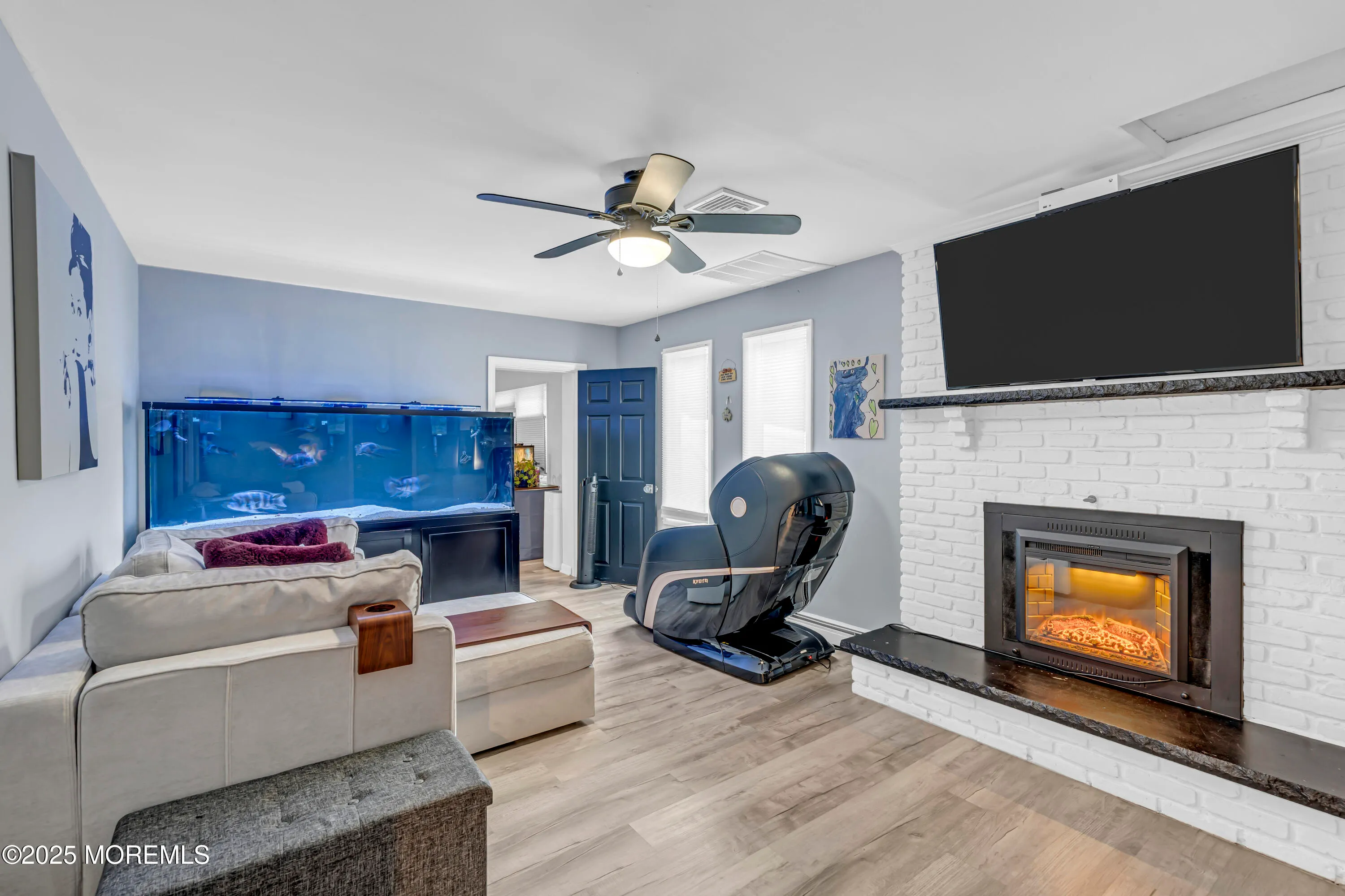 Aberdeen, New Jersey 07747, United States, 3 Bedrooms Bedrooms, ,2 BathroomsBathrooms,Residential,Pending,148229