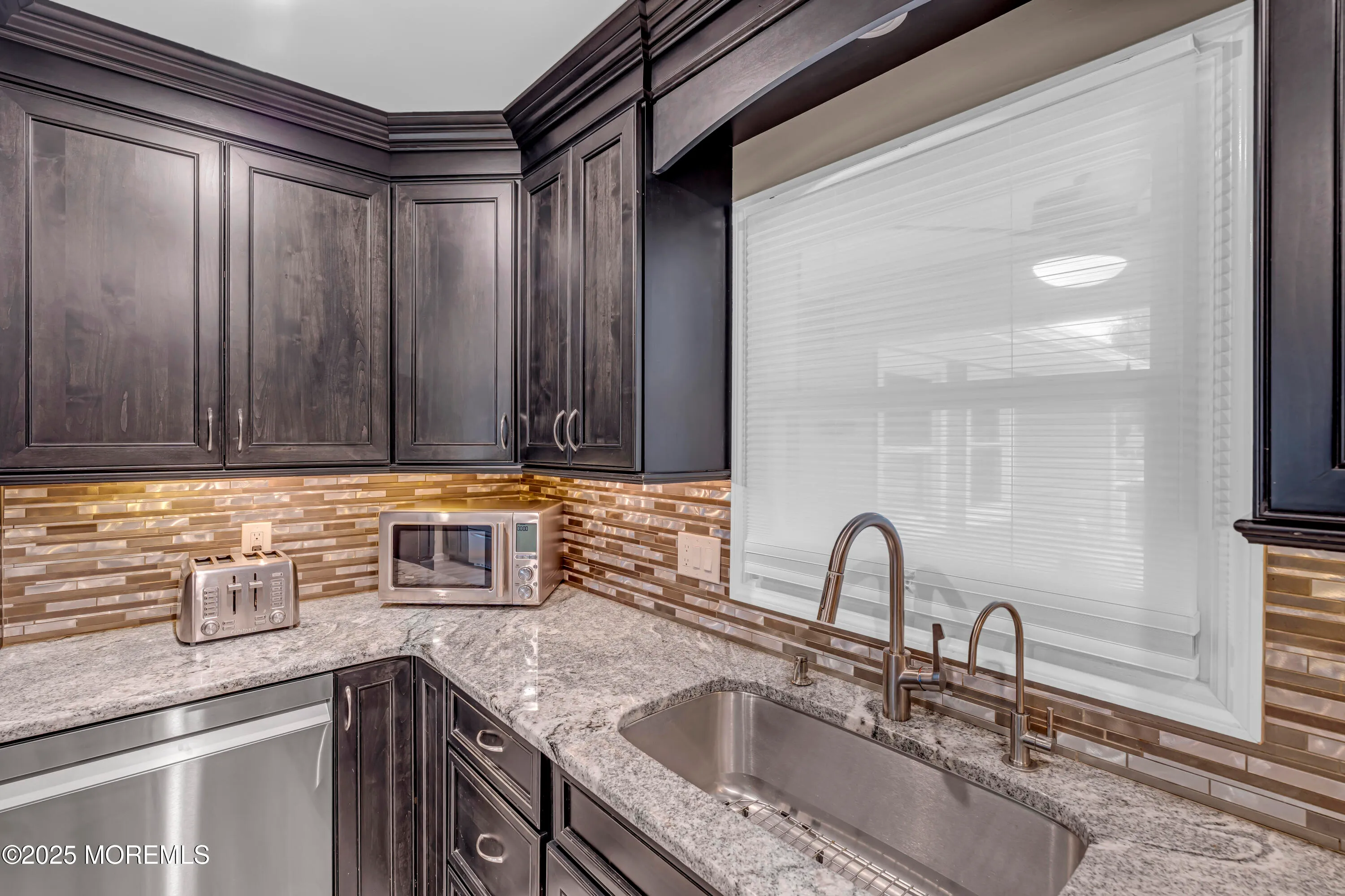 Aberdeen, New Jersey 07747, United States, 3 Bedrooms Bedrooms, ,2 BathroomsBathrooms,Residential,Pending,148229