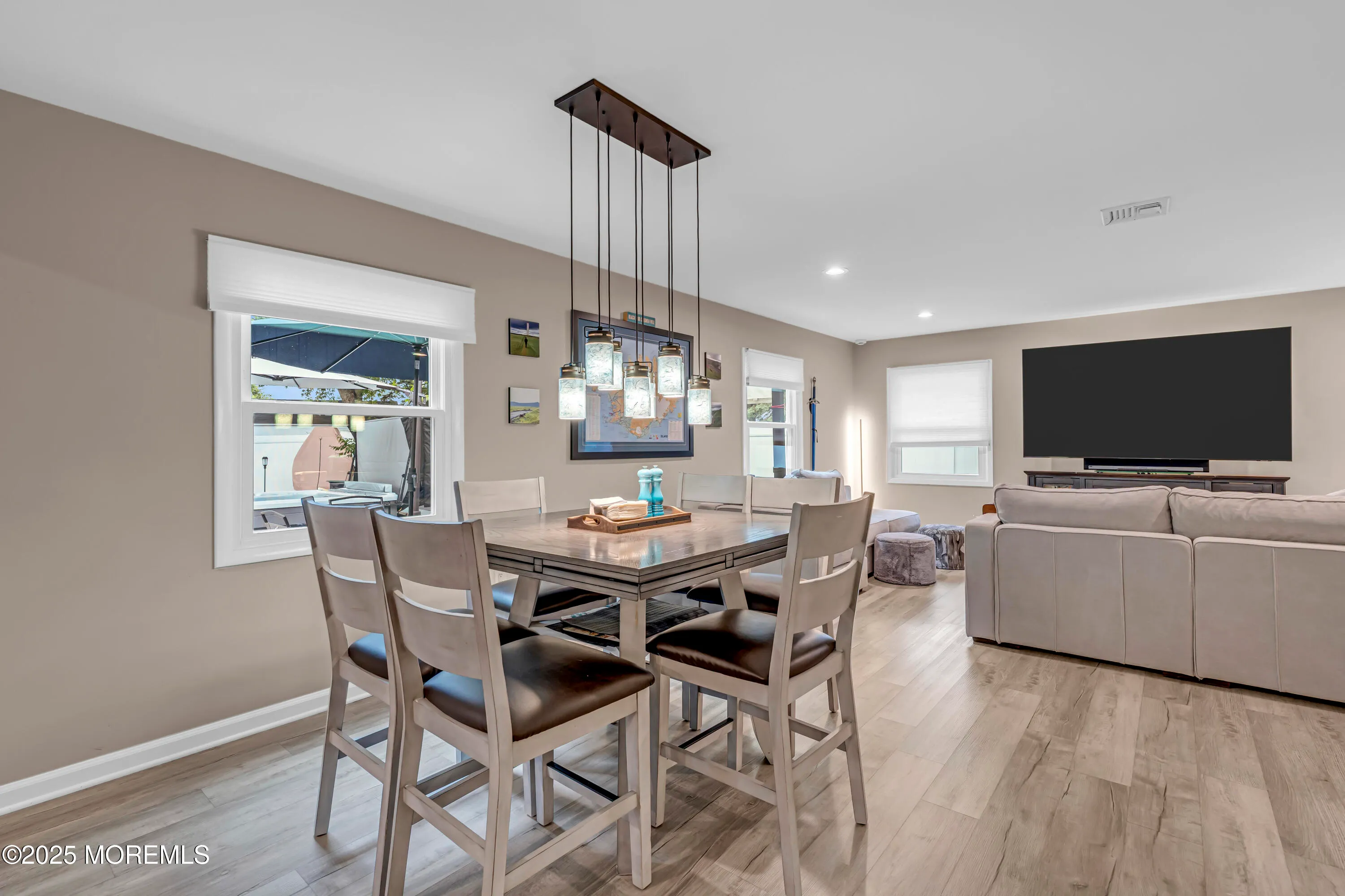 Aberdeen, New Jersey 07747, United States, 3 Bedrooms Bedrooms, ,2 BathroomsBathrooms,Residential,Pending,148229