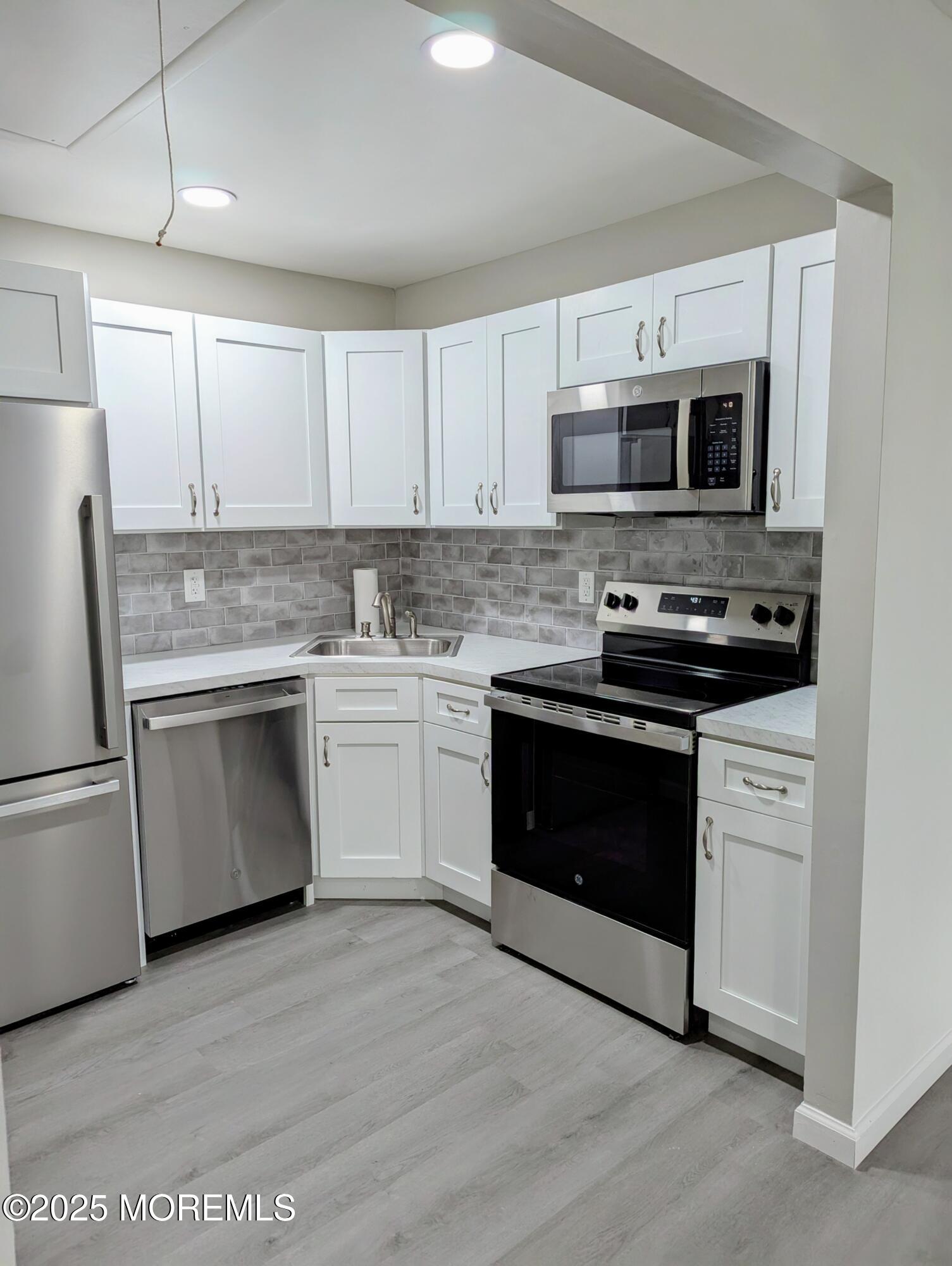 10 D Hamilton Lane D