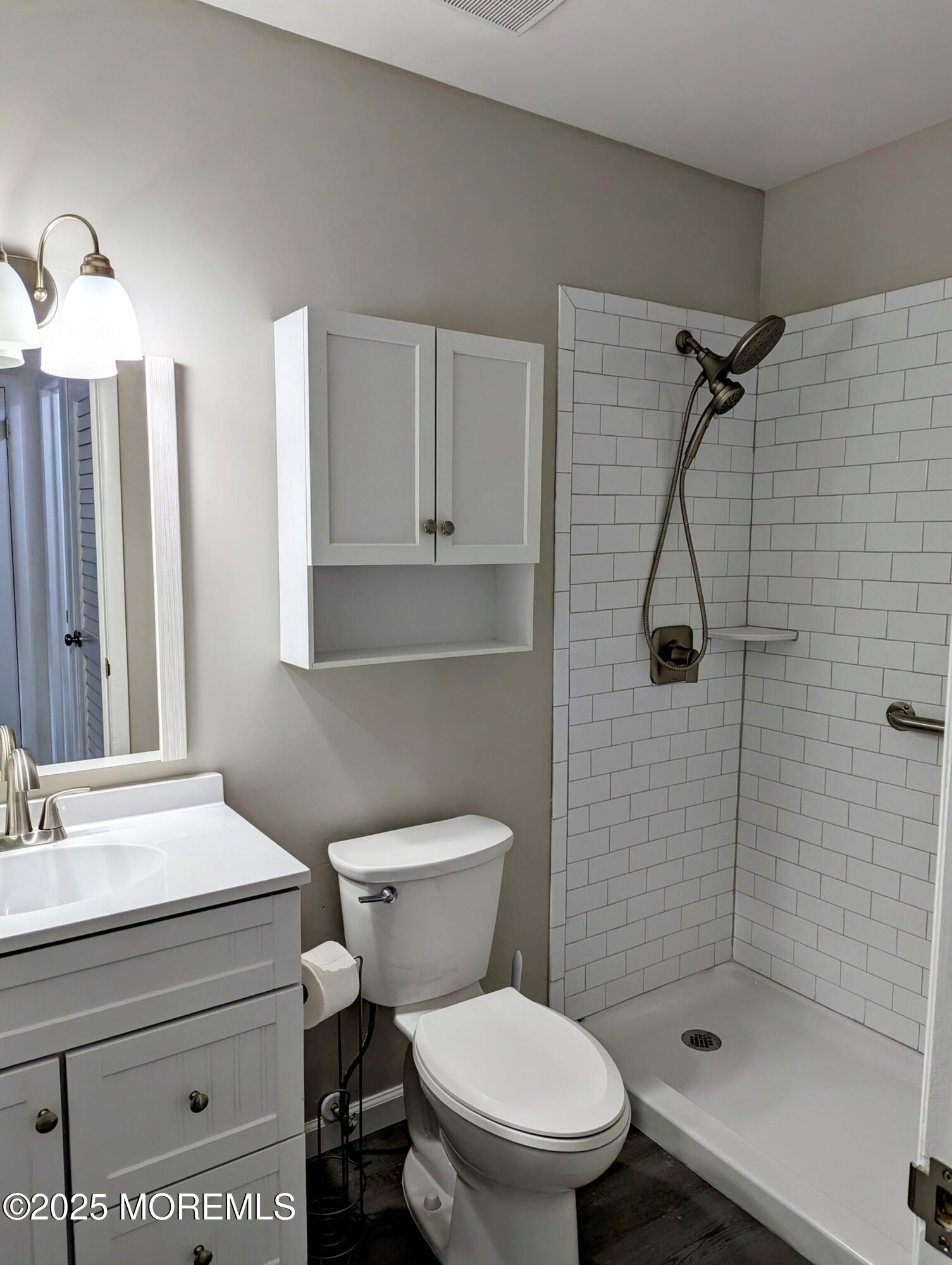 10 D Hamilton Lane D