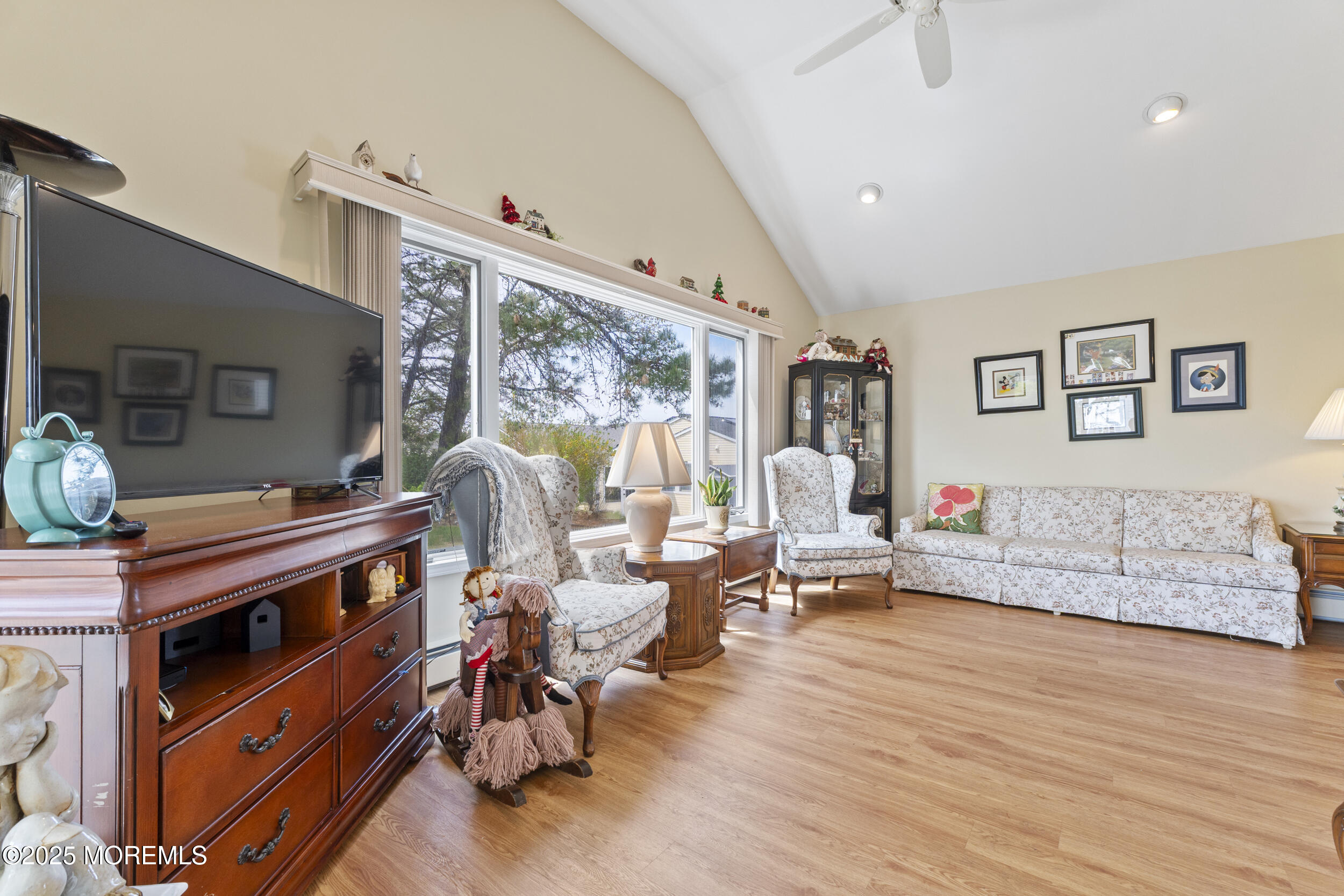 195 Canterbury Lane, Toms River, New Jersey image 32