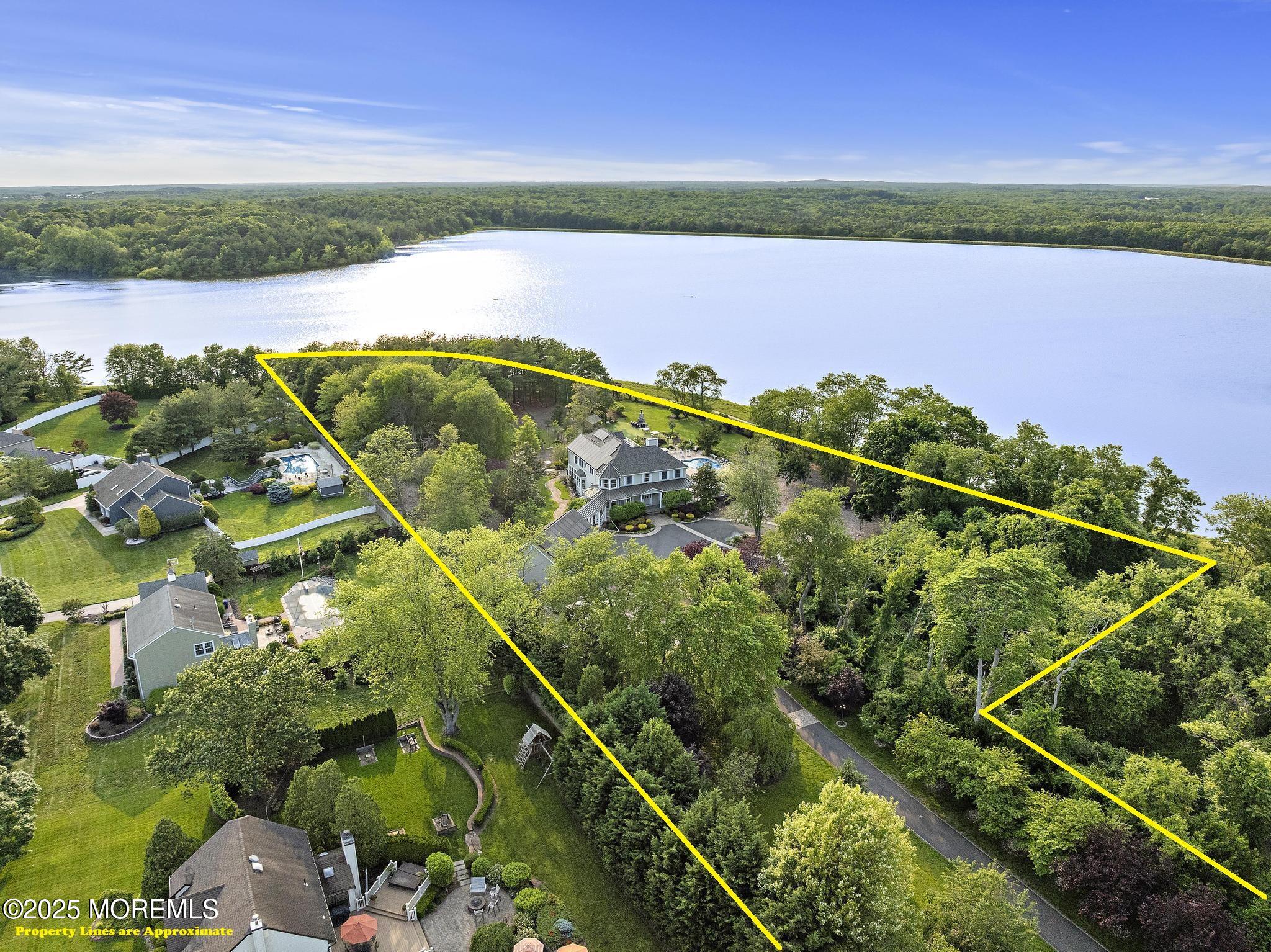 1413 Gully Road