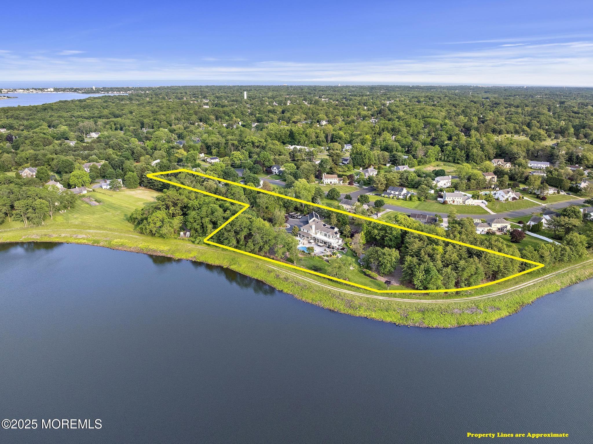 1413 Gully Road