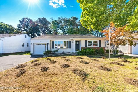 Photo of 34 Westport Drive, Toms River, NJ 08757 (MLS # 22531671)