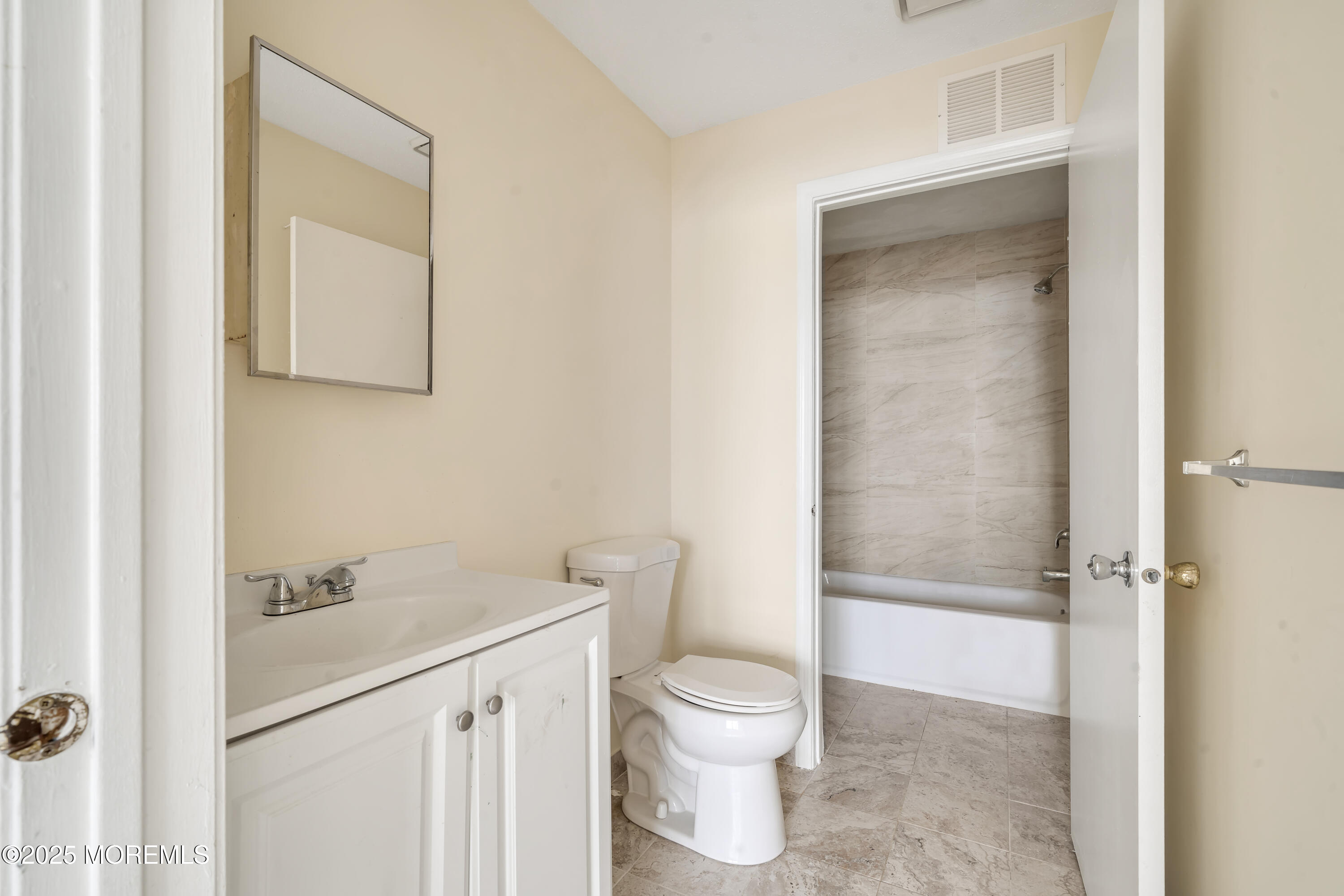 1-3 Atlanta Court #3, Freehold, New Jersey image 11